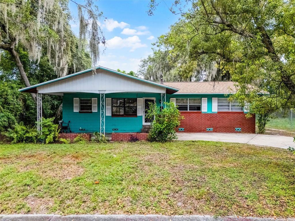 Photo of 770 W Webster Avenue, Winter Park, FL 32789 (MLS # O6323574)
