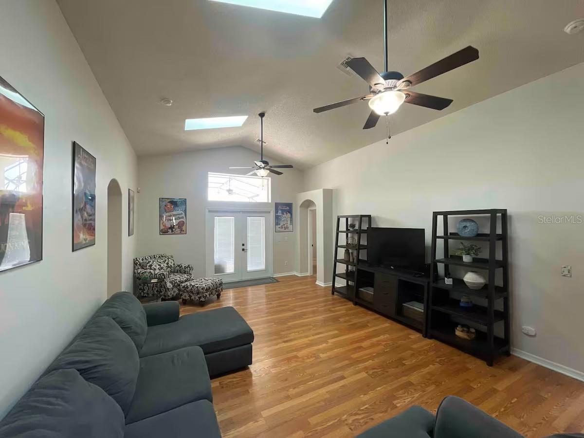 8071 ROARING CREEK COURT
