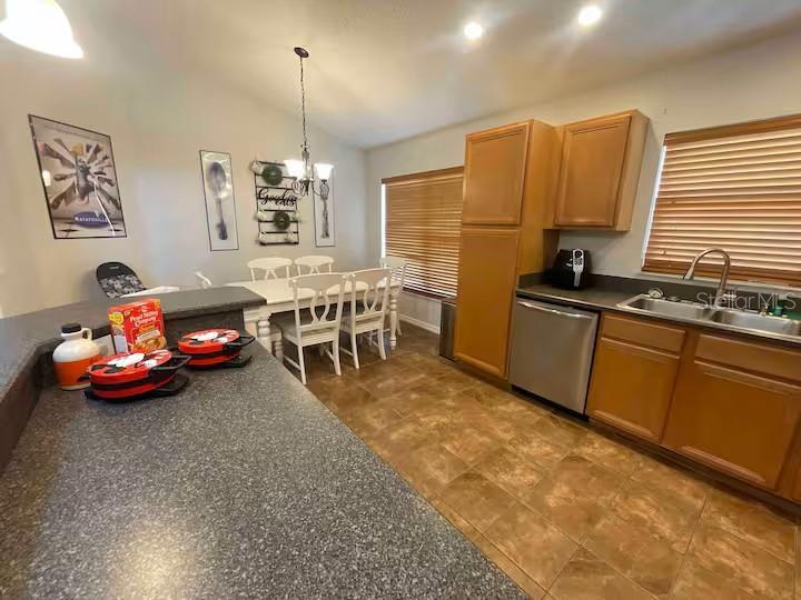 8071 ROARING CREEK COURT