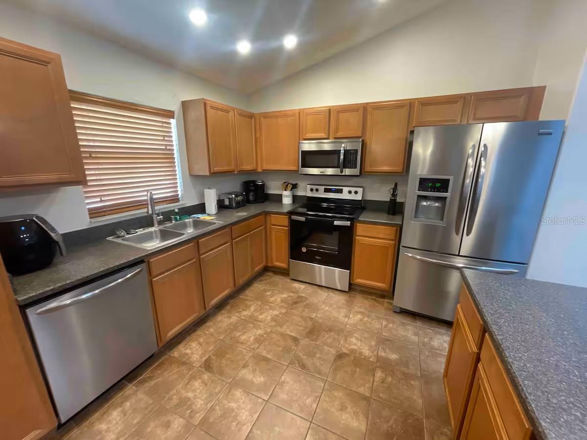 8071 ROARING CREEK COURT