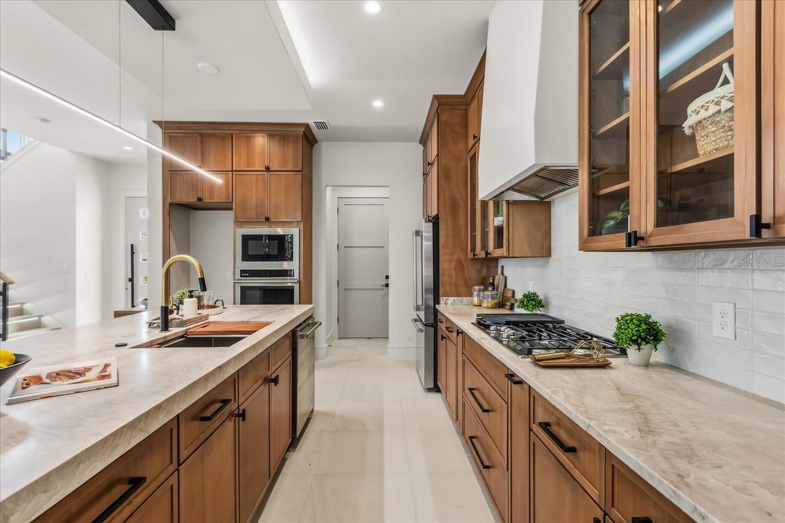 LAKE KILLARNEY SHORES - Residential