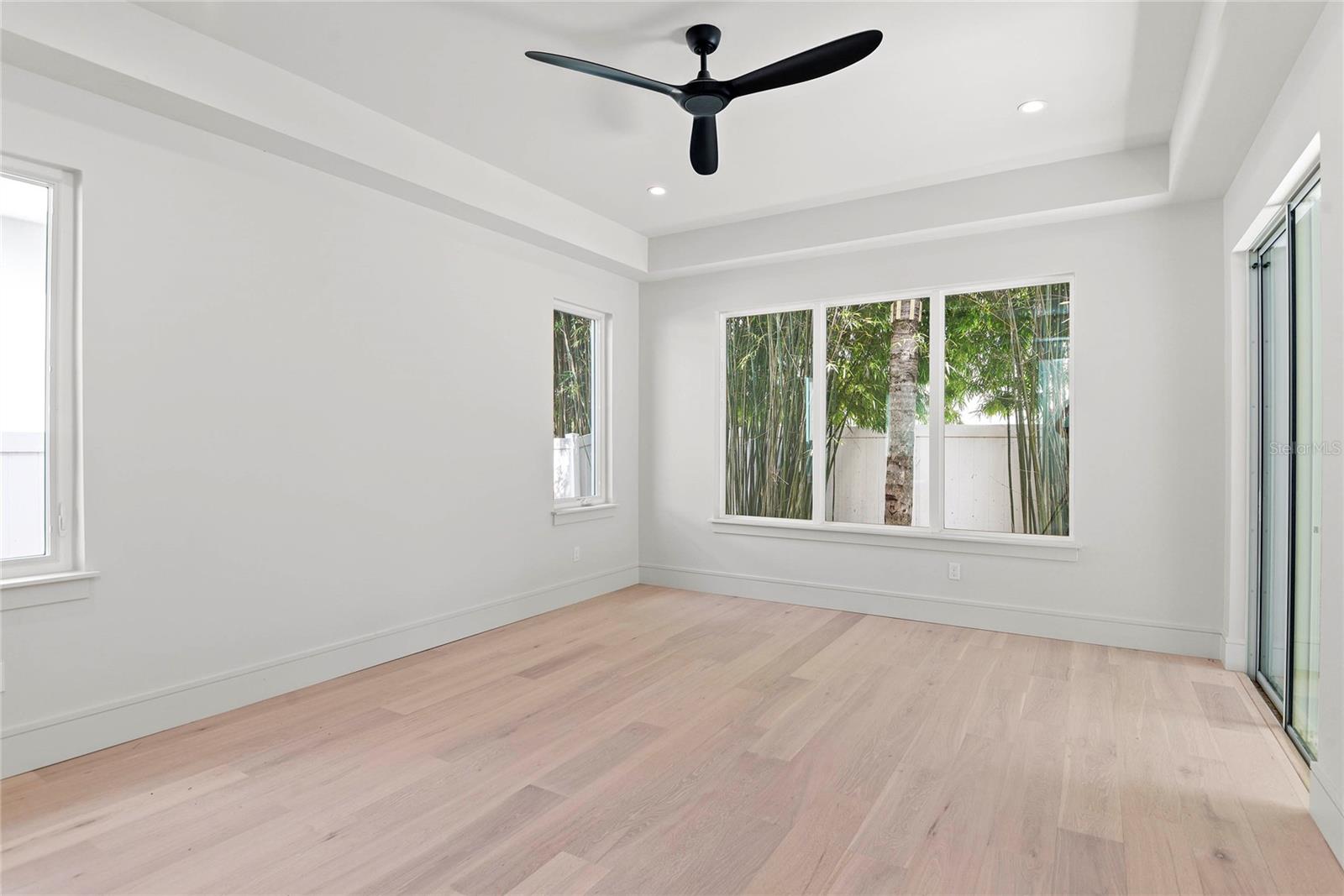 LAKE KILLARNEY SHORES - Residential