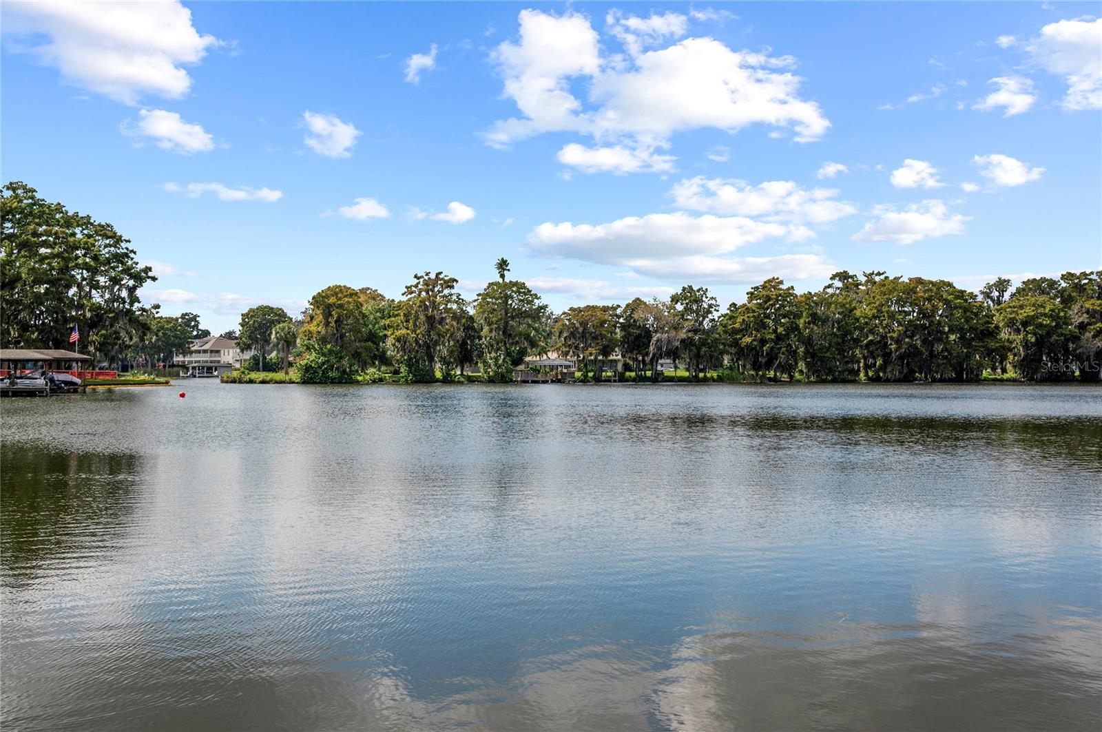 LAKE KILLARNEY SHORES - Residential