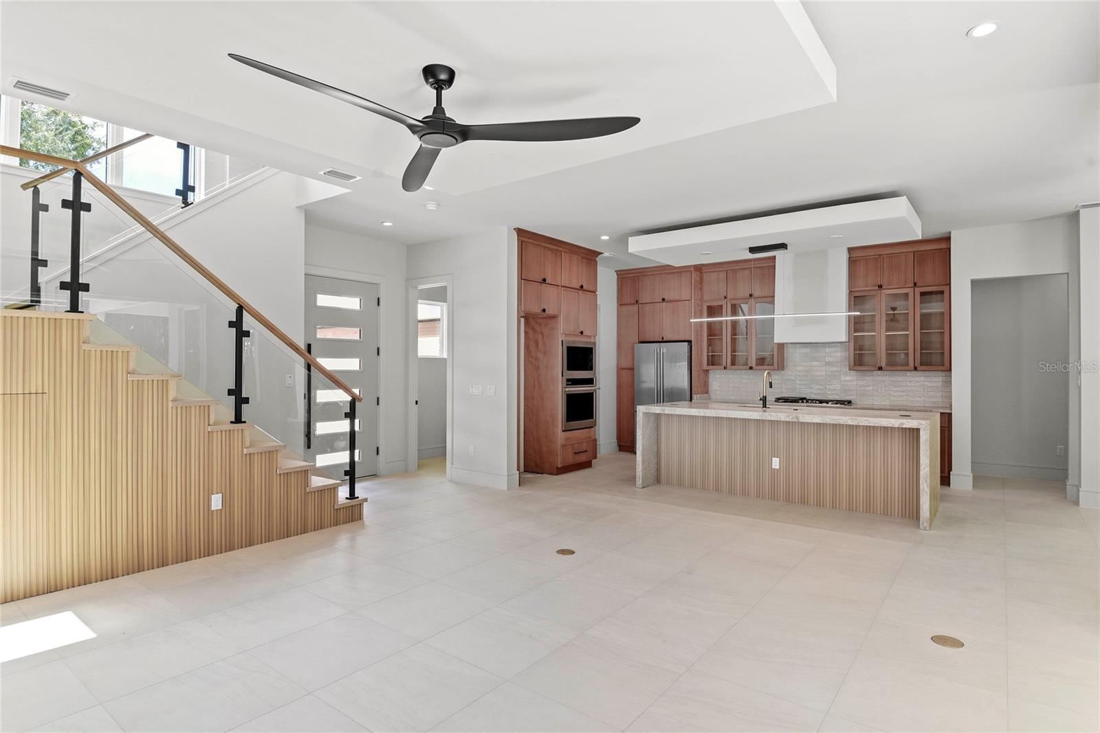 LAKE KILLARNEY SHORES - Residential