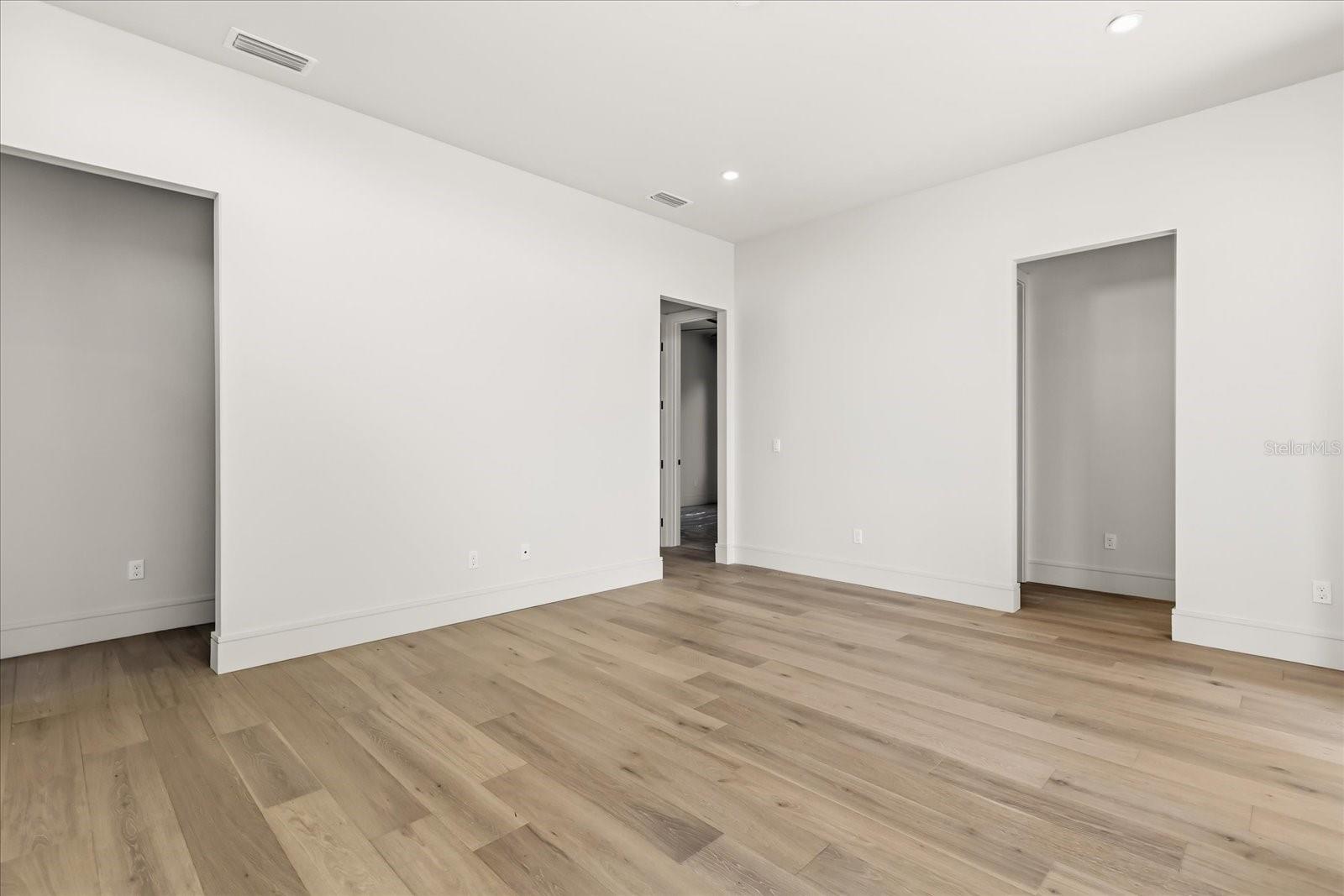 LAKE KILLARNEY SHORES - Residential