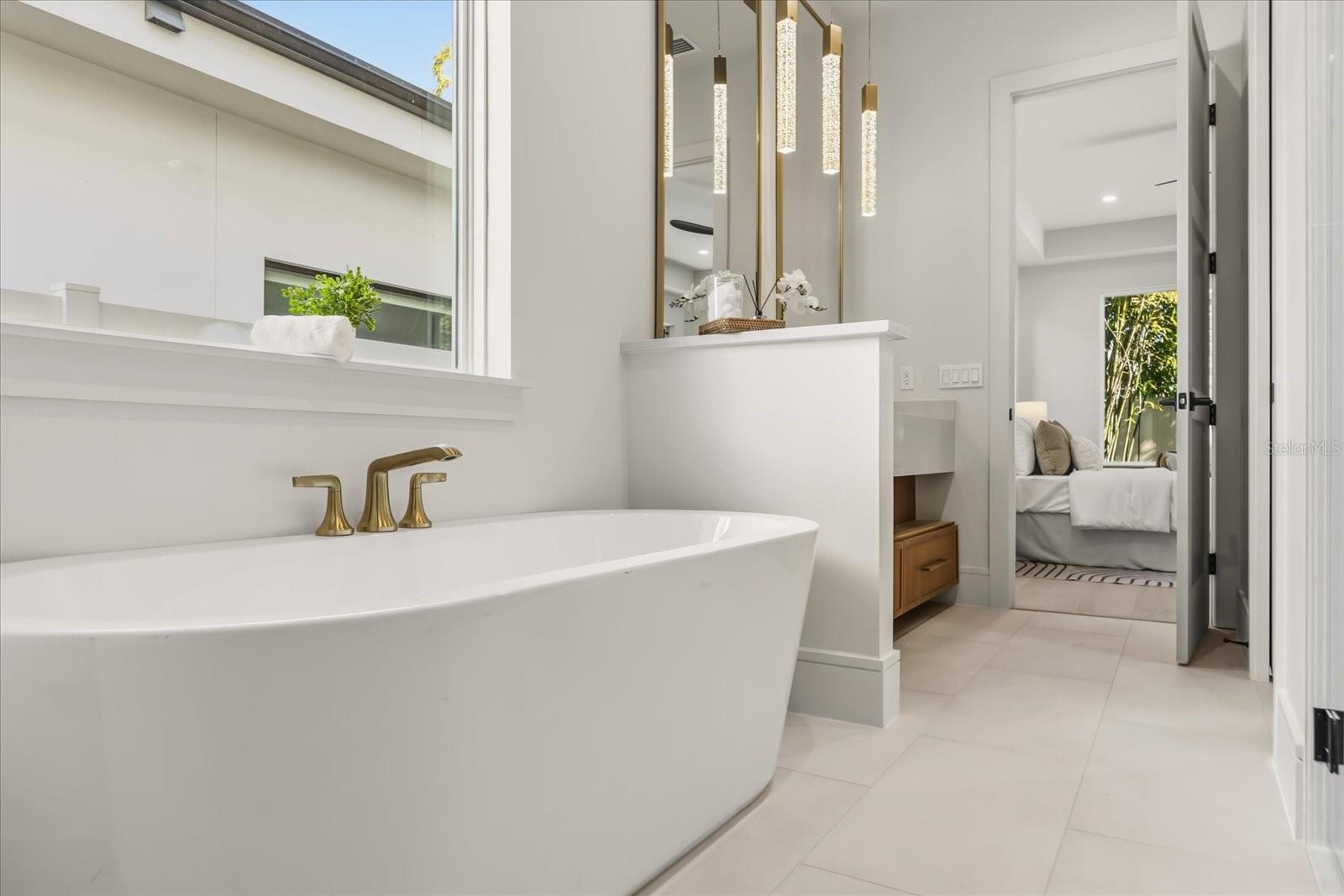 LAKE KILLARNEY SHORES - Residential