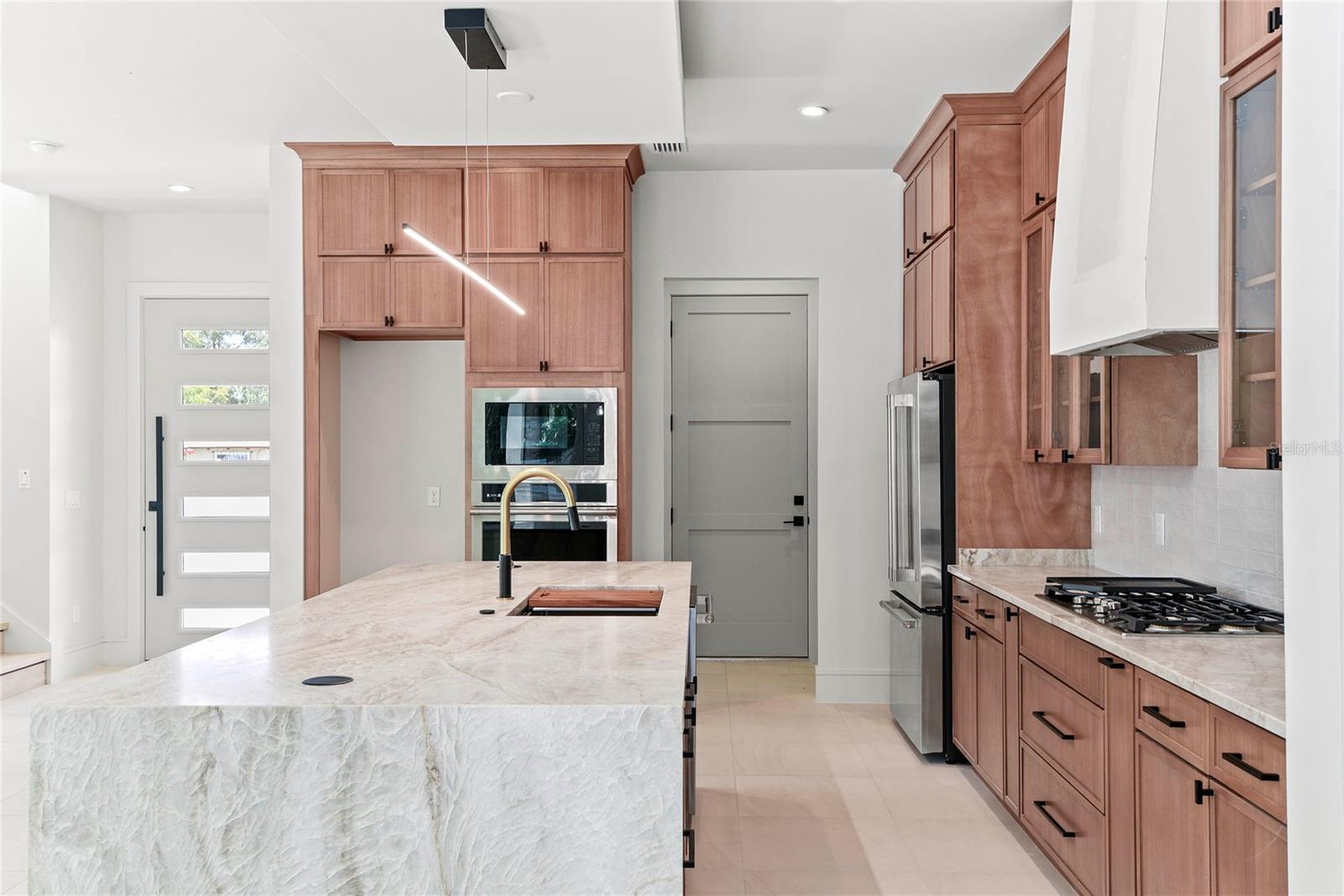 LAKE KILLARNEY SHORES - Residential