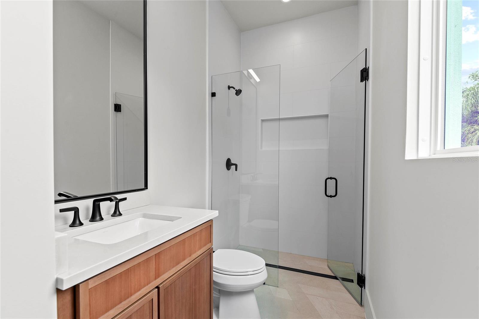 LAKE KILLARNEY SHORES - Residential