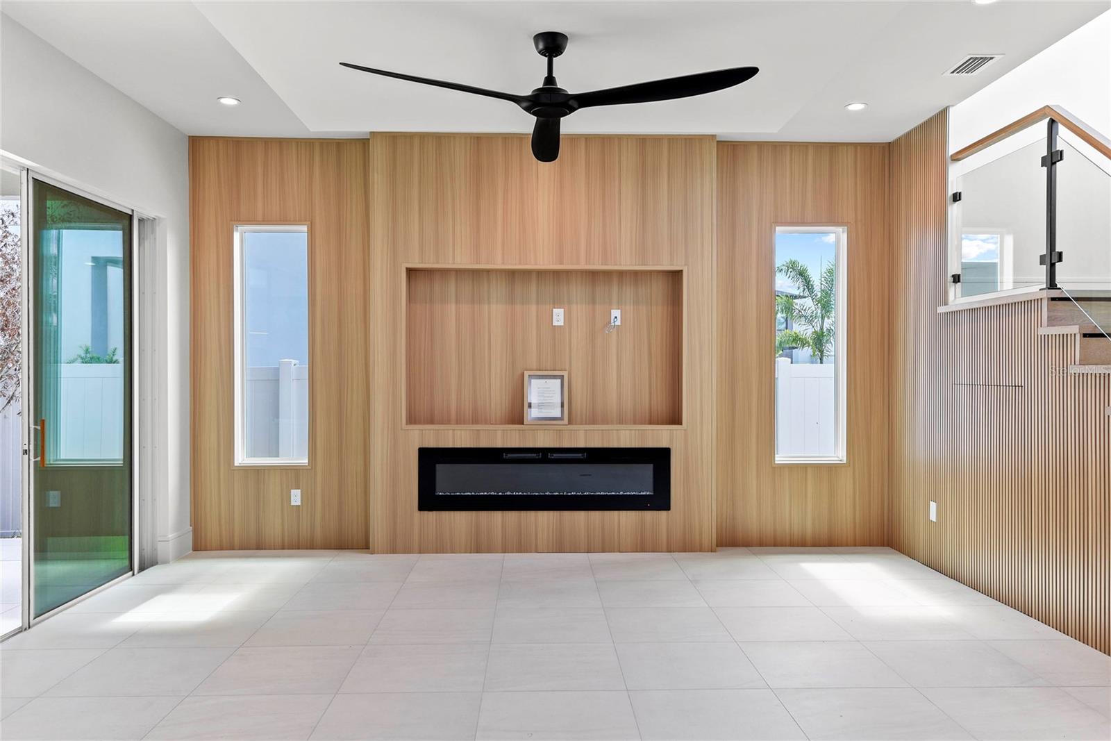 LAKE KILLARNEY SHORES - Residential