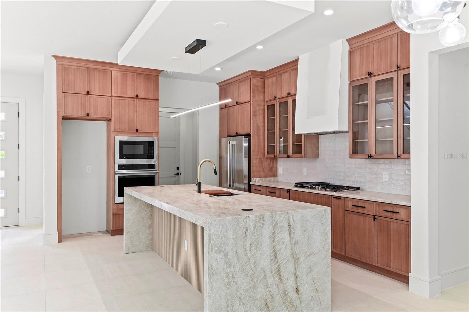 LAKE KILLARNEY SHORES - Residential