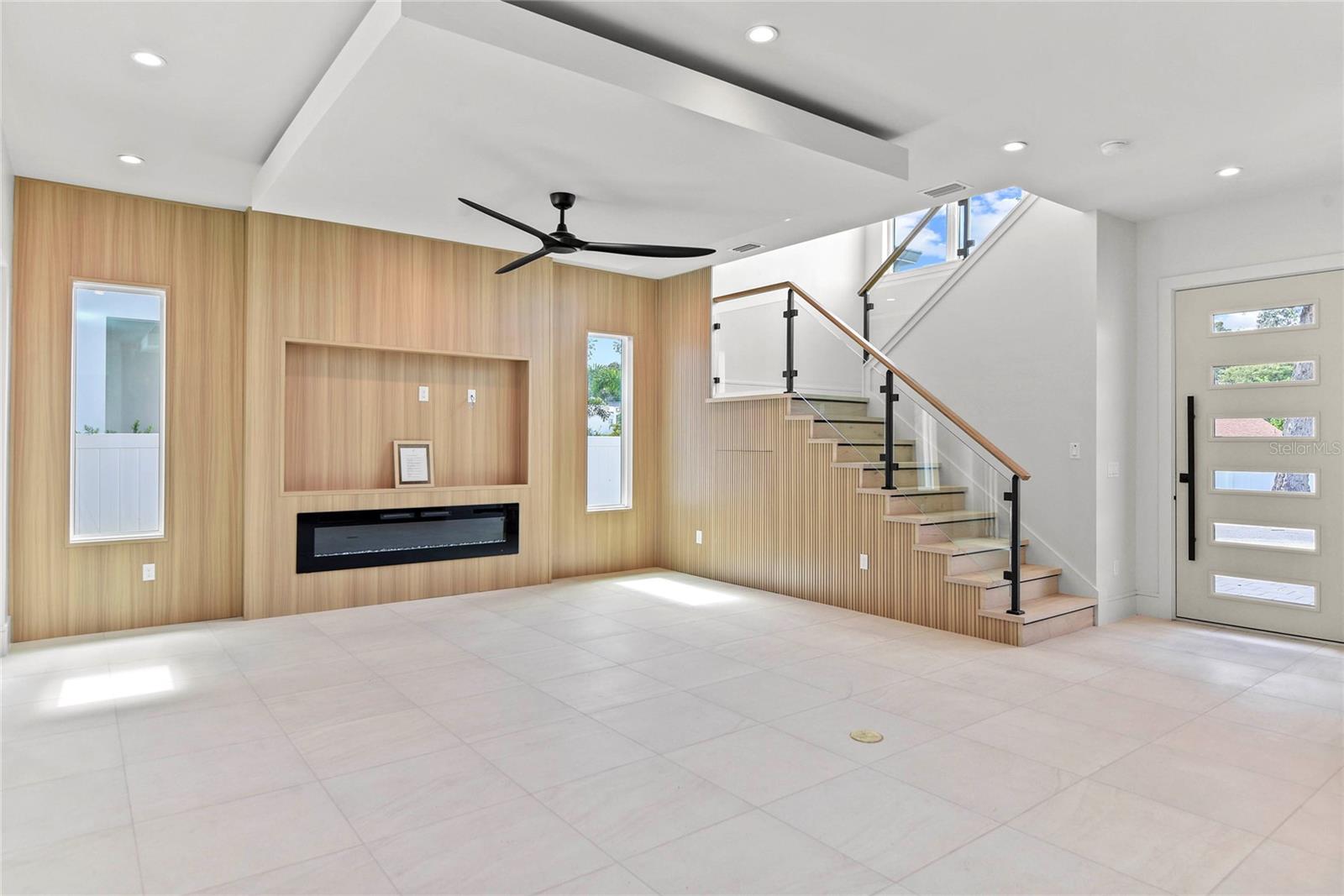 607 ELLEN DRIVE