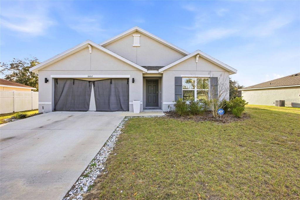 Photo of 16402 SW 17th Terrace Road, Ocala, FL 34473 (MLS # OM720319)