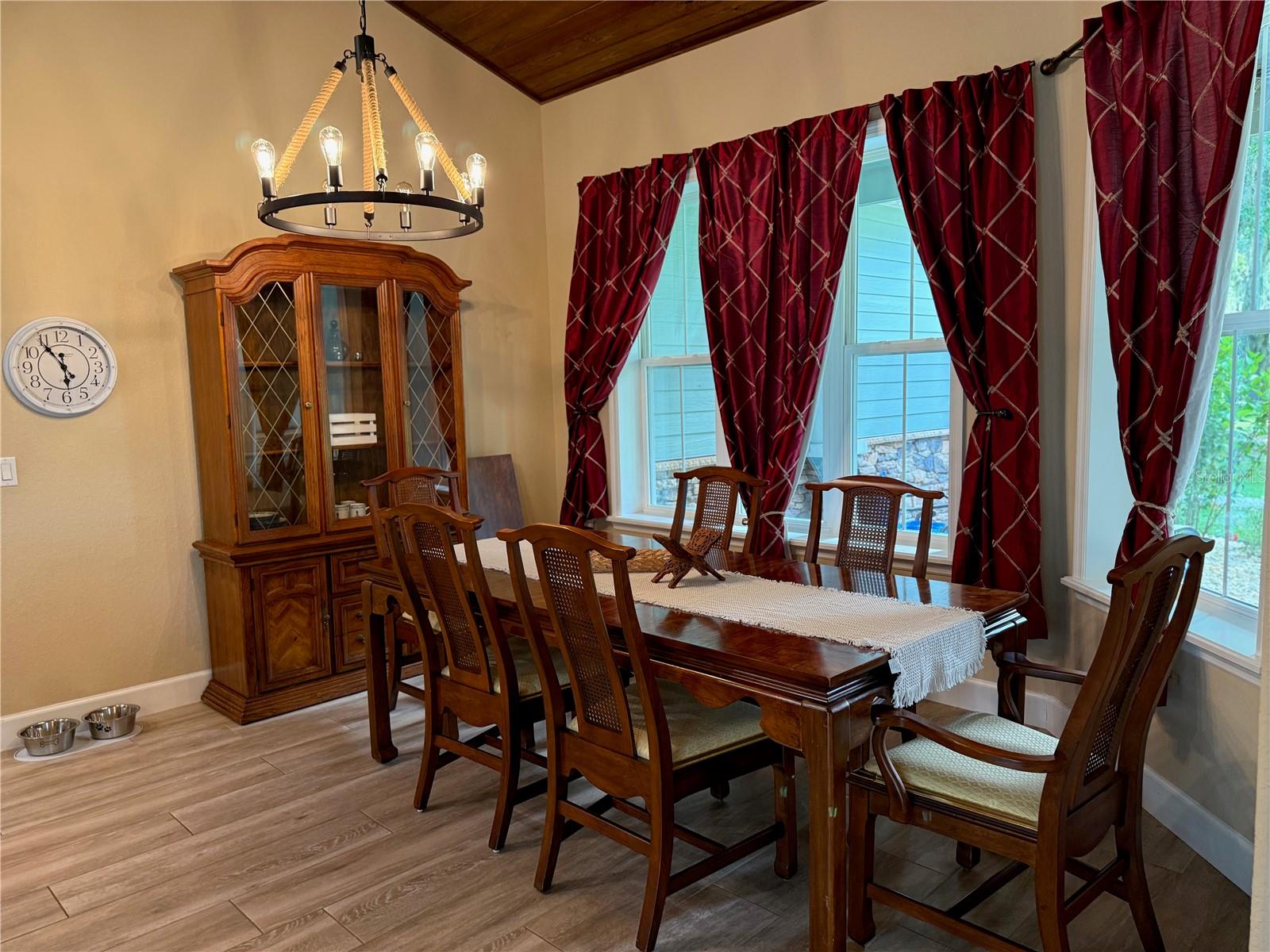 ASHLEY OAKS - Residential