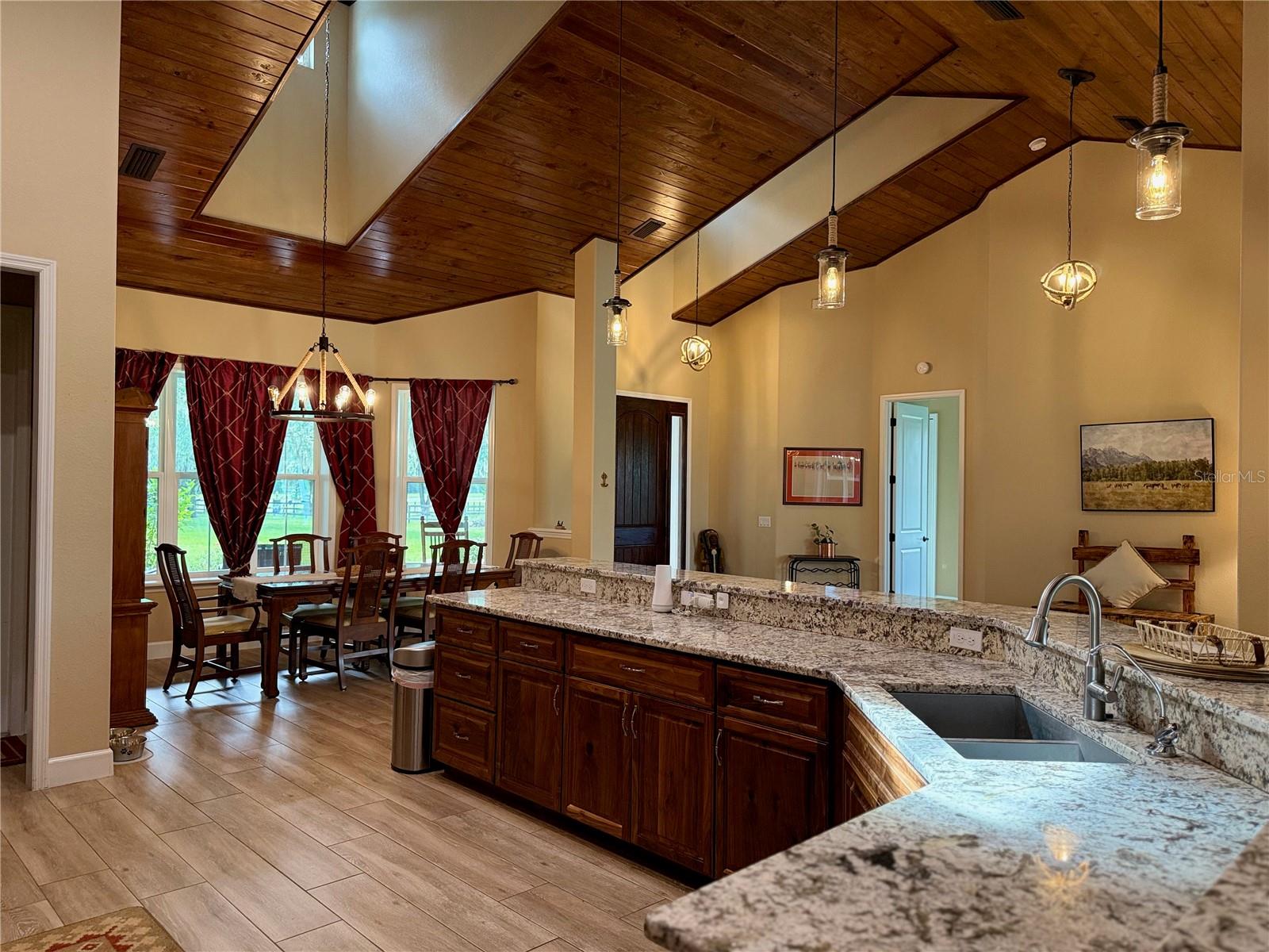 ASHLEY OAKS - Residential