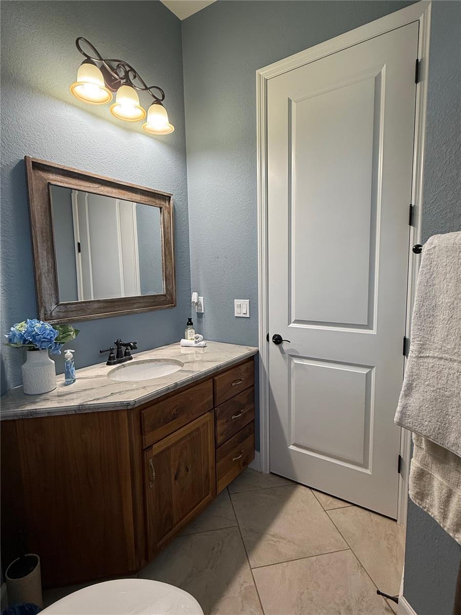 ASHLEY OAKS - Residential