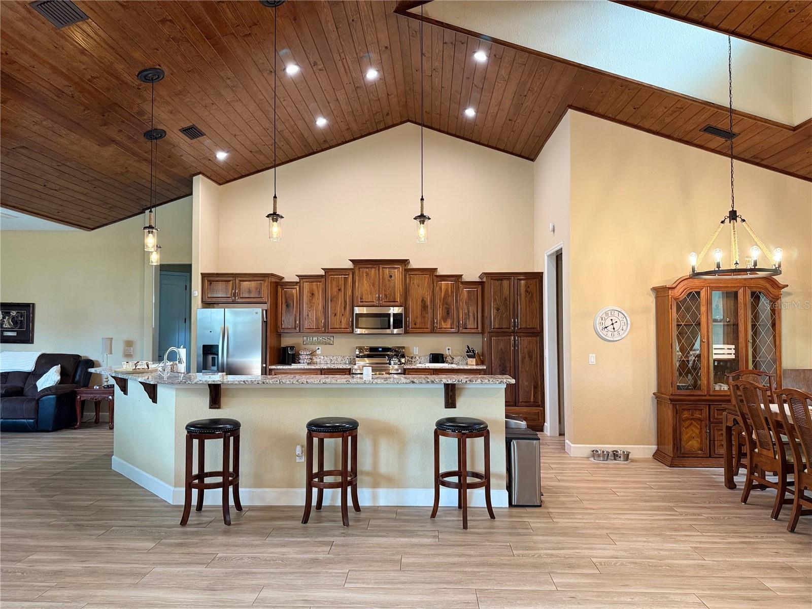 ASHLEY OAKS - Residential