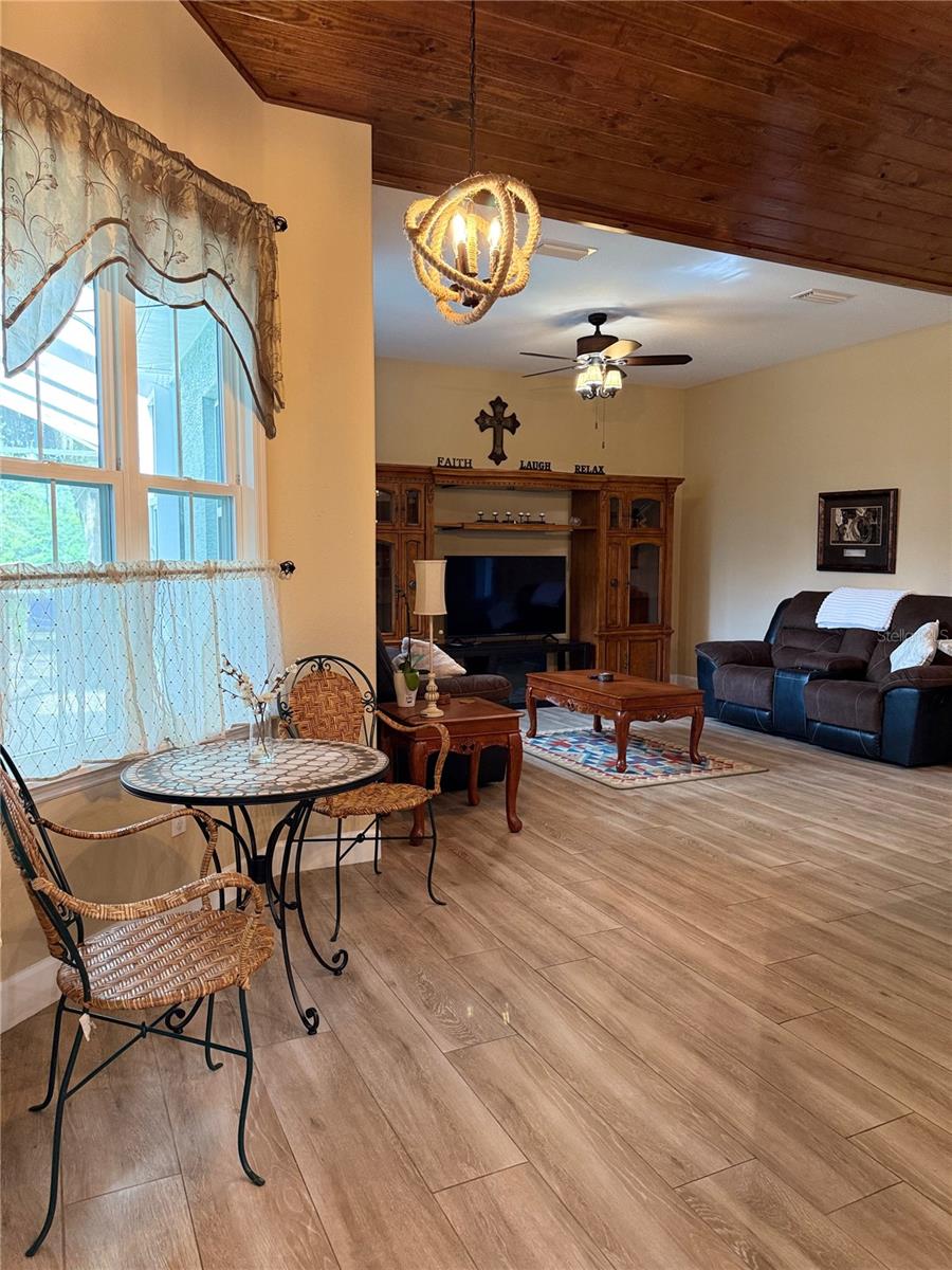 ASHLEY OAKS - Residential