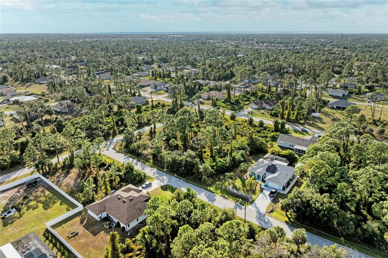 PORT CHARLOTTE SUB 33 - Land