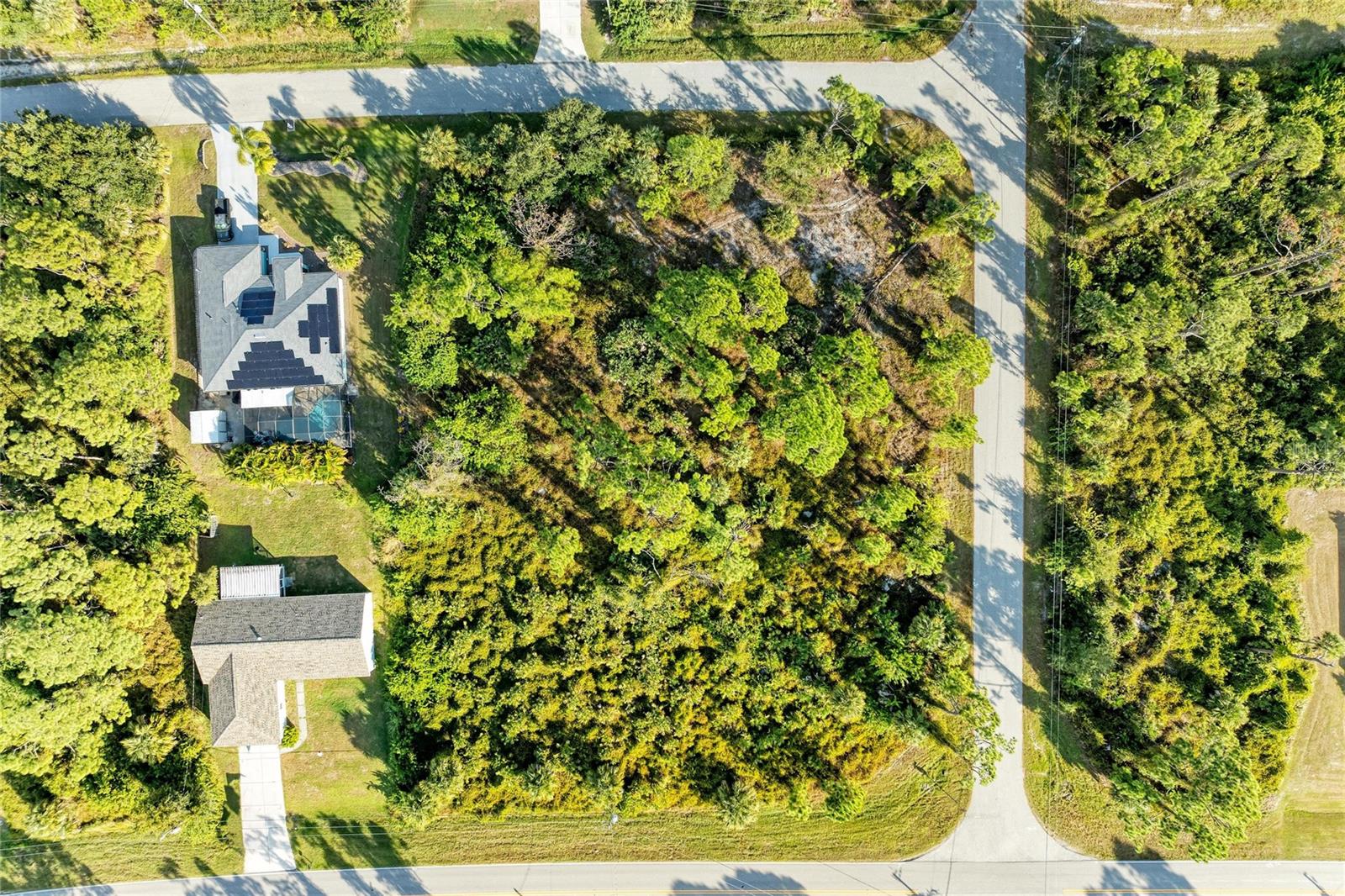 PORT CHARLOTTE SUB 33 - Land