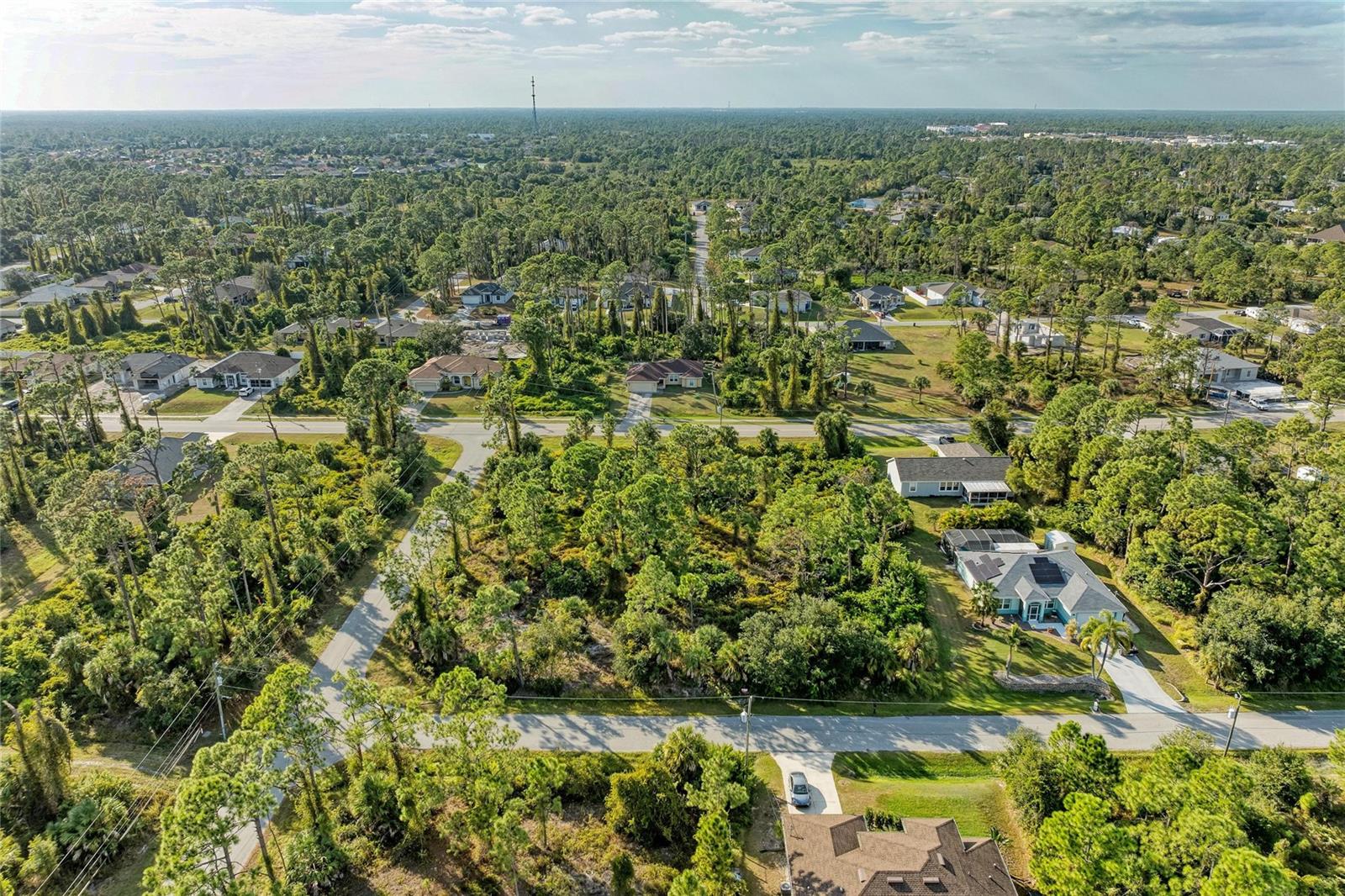 PORT CHARLOTTE SUB 33 - Land