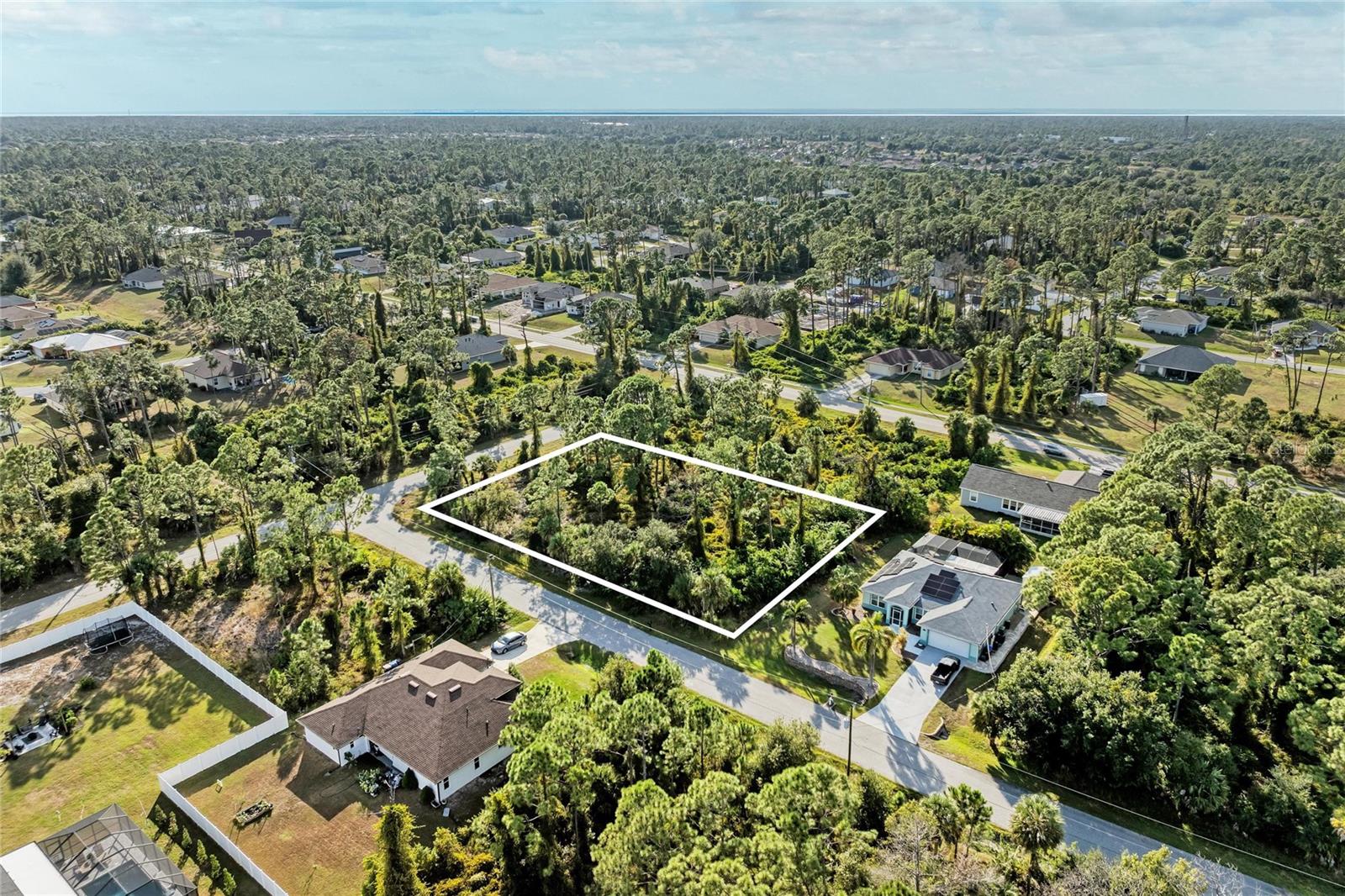 PORT CHARLOTTE SUB 33 - Land