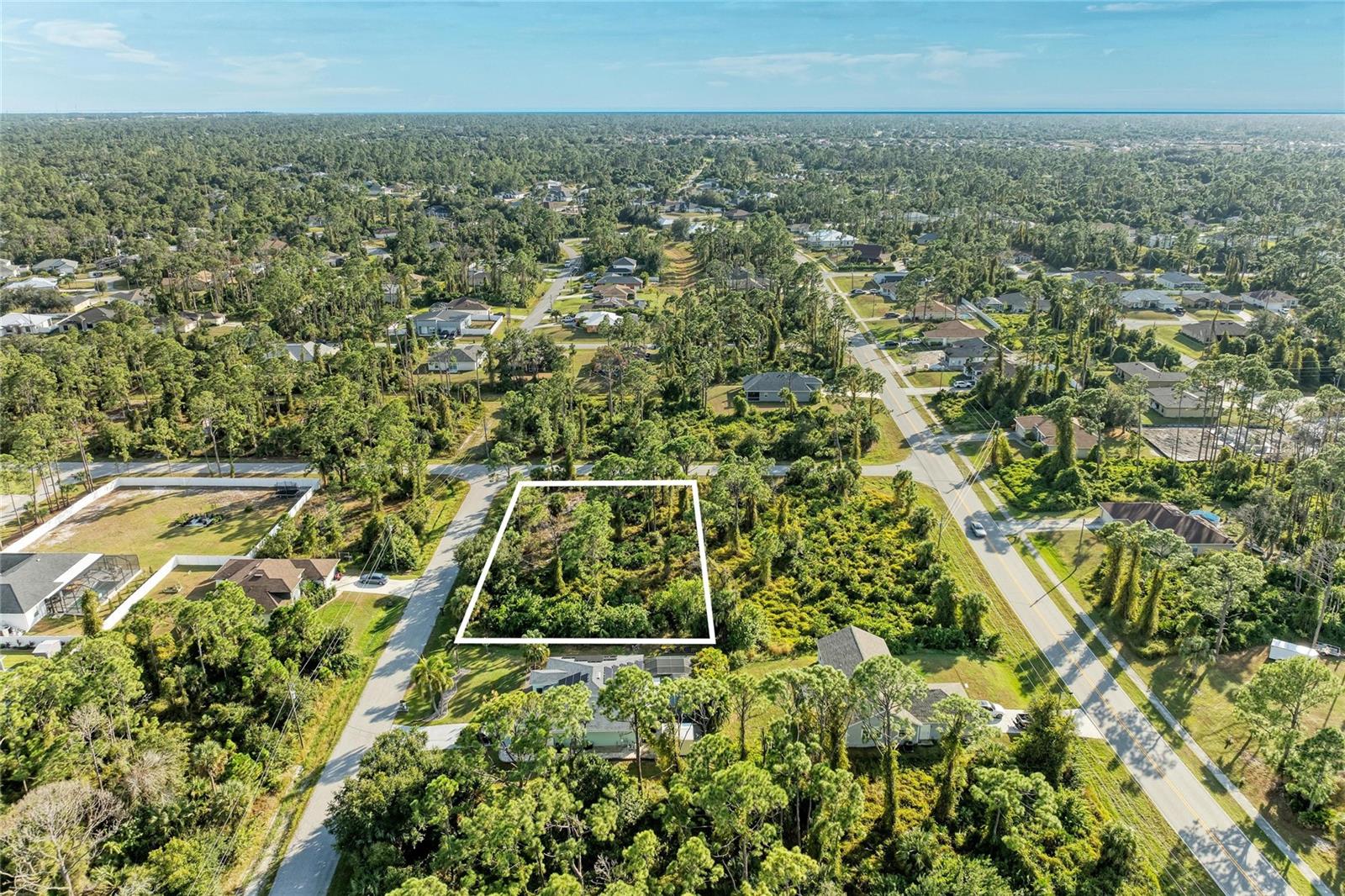 PORT CHARLOTTE SUB 33 - Land