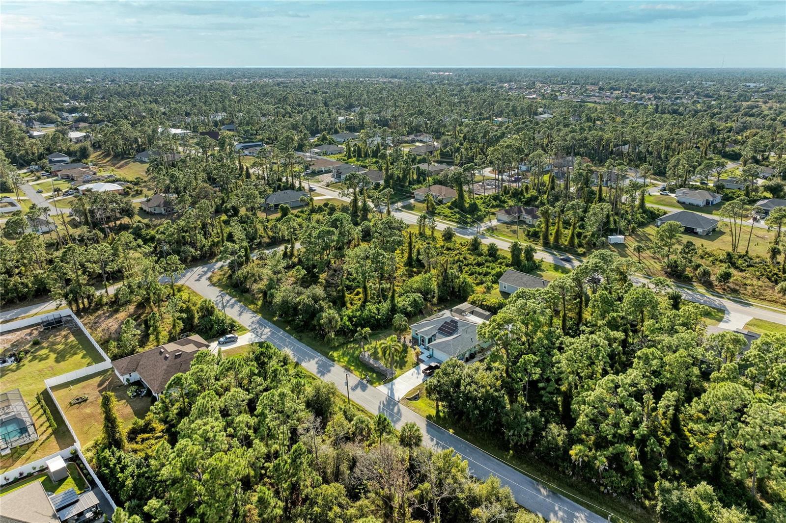 PORT CHARLOTTE SUB 33 - Land