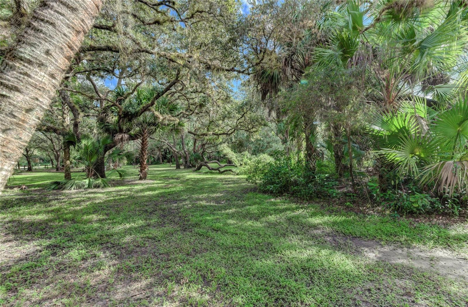 PORT CHARLOTTE SUB 33 - Land