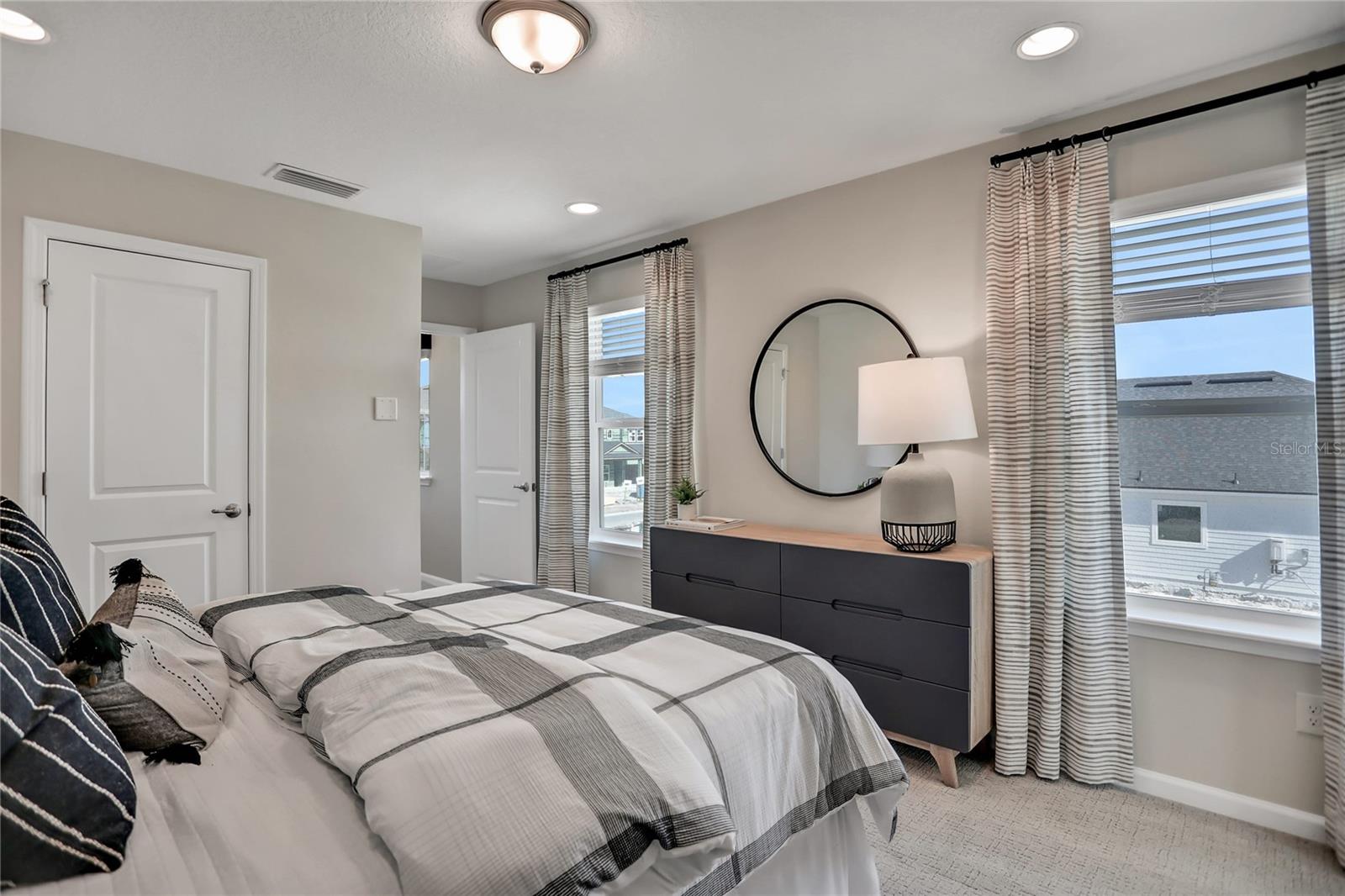 HOLLY LANDING SILVERLEAF - Residential