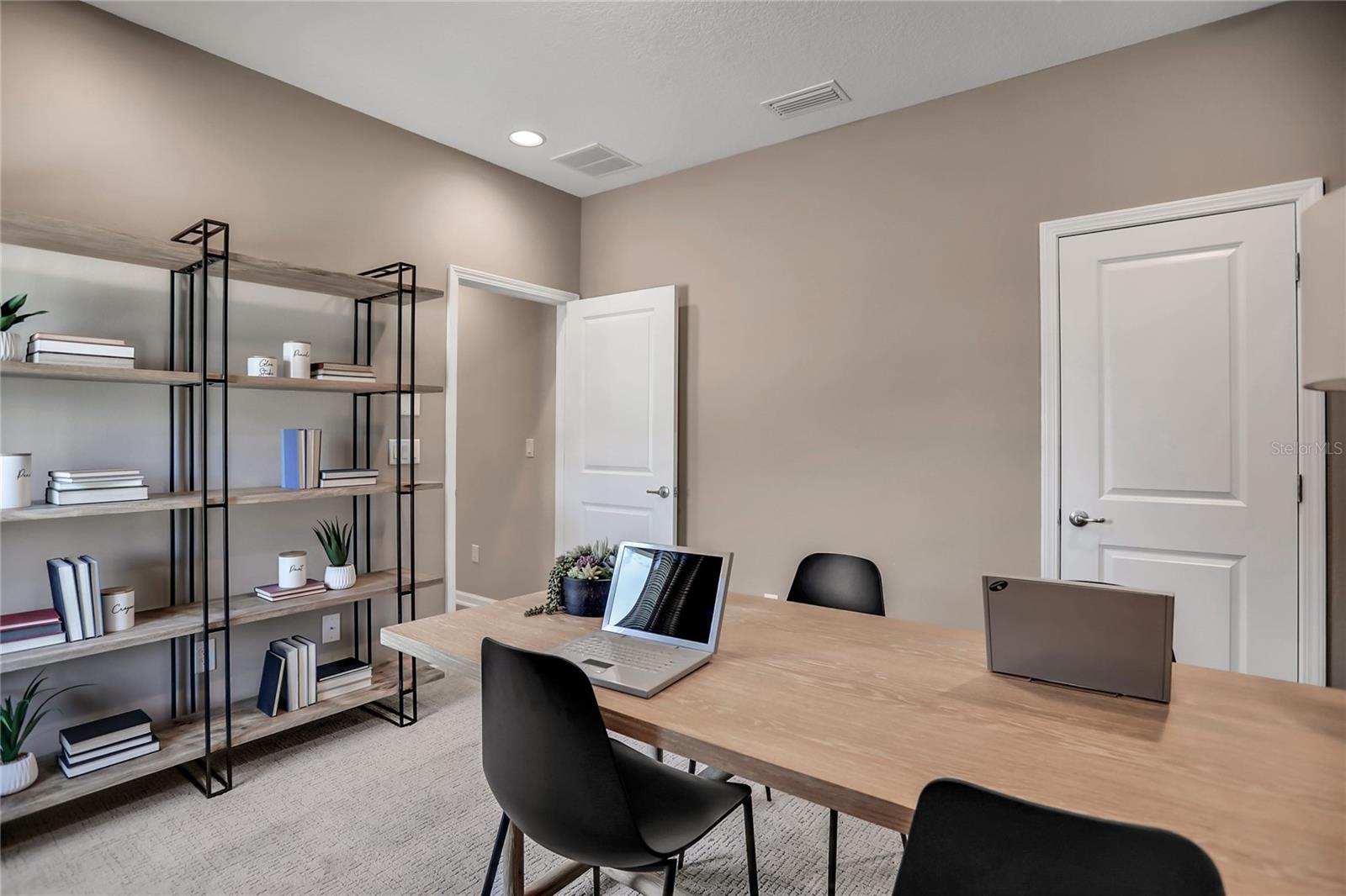 HOLLY LANDING SILVERLEAF - Residential