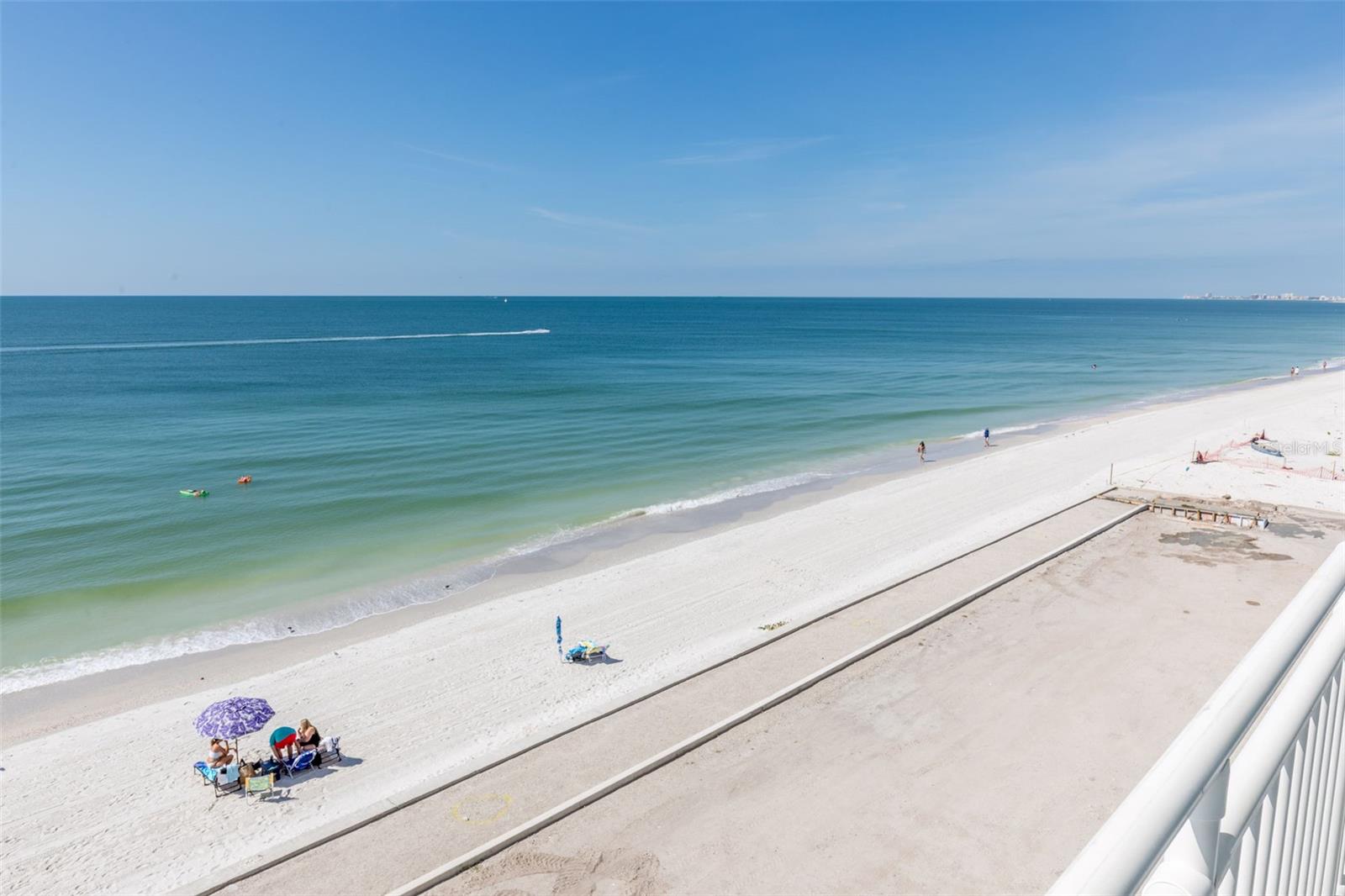 SUNSET CHATEAU CONDO - Residential