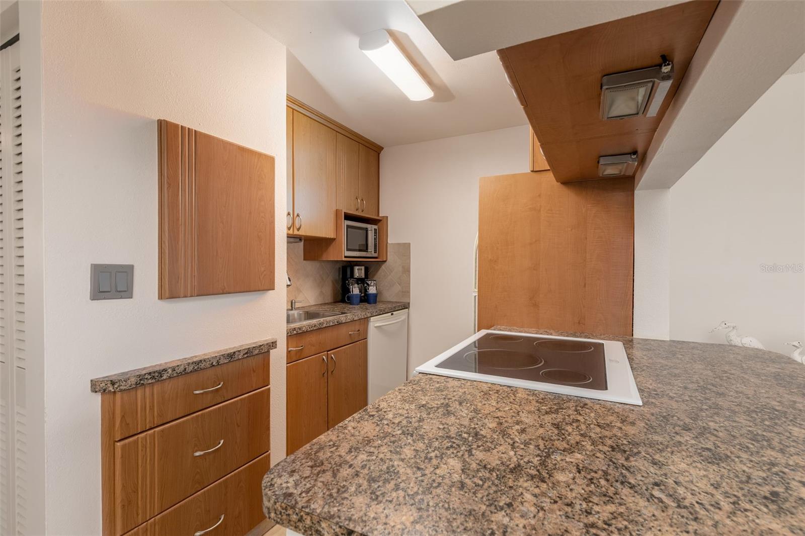 SUNSET CHATEAU CONDO - Residential