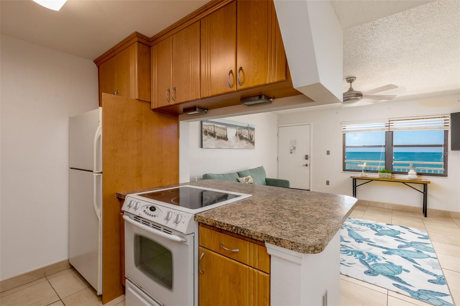 SUNSET CHATEAU CONDO - Residential