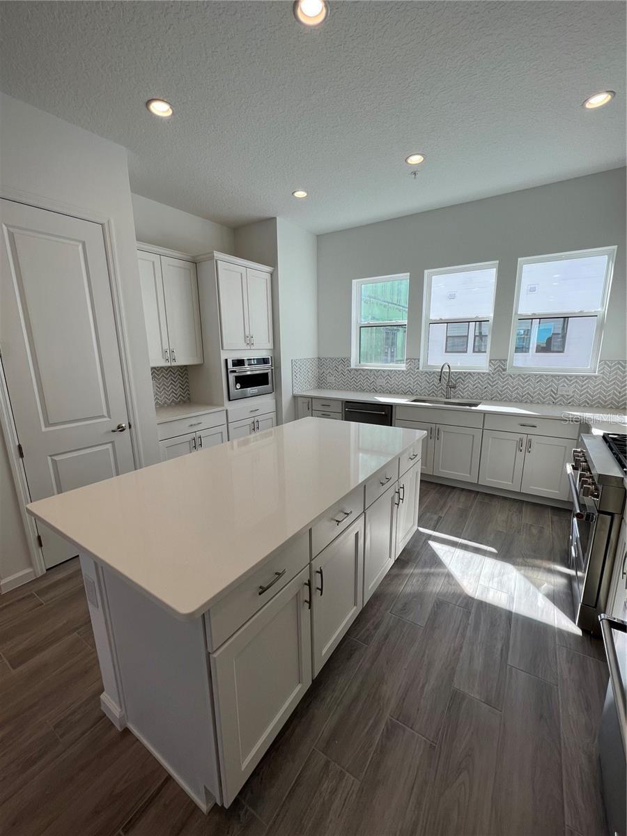 BRIX/THE PACKING DISTRICT - Residential