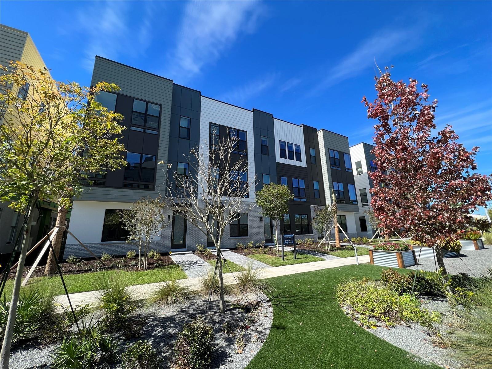 BRIX/THE PACKING DISTRICT - Residential