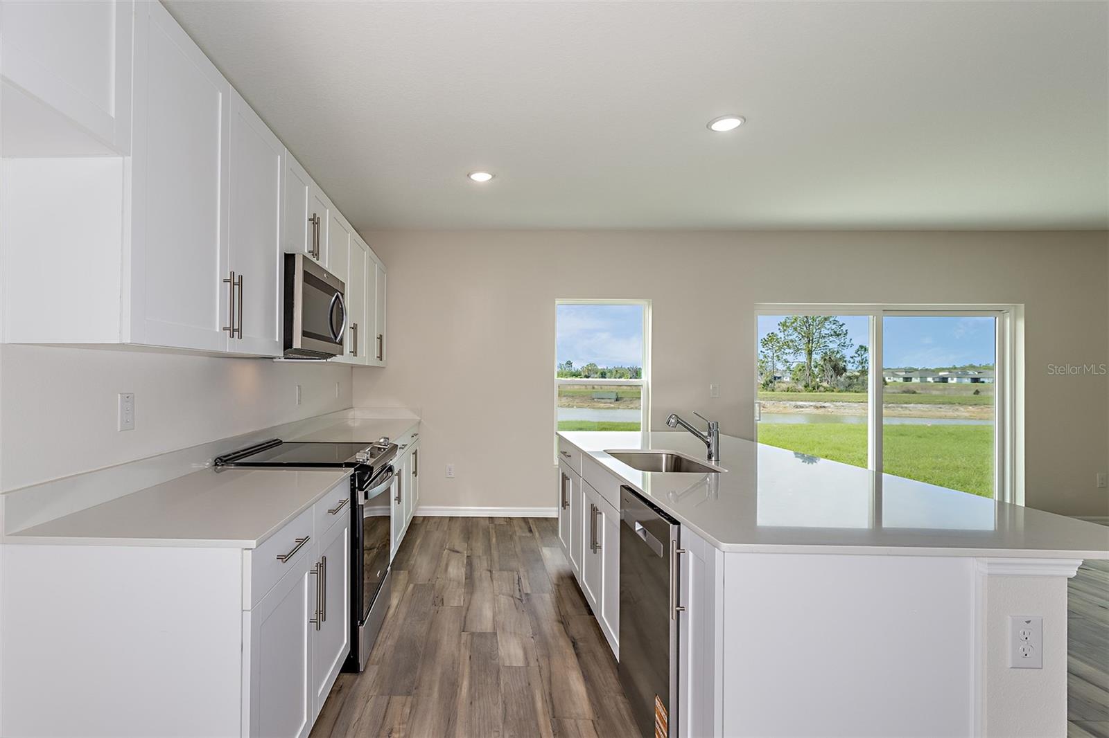 SCENIC TERRACE - Residential