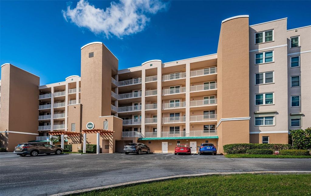 Photo of 6450 Shoreline Drive #9203, St Petersburg, FL 33708 (MLS # TB8433846)
