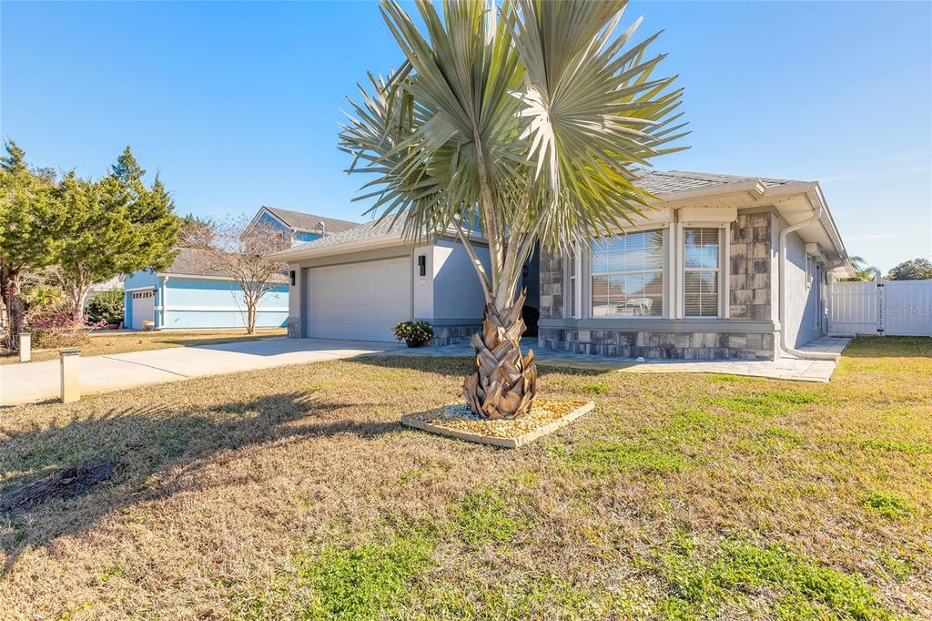 Photo of 12 Comet Court, Palm Coast, FL 32137 (MLS # NS1087270)