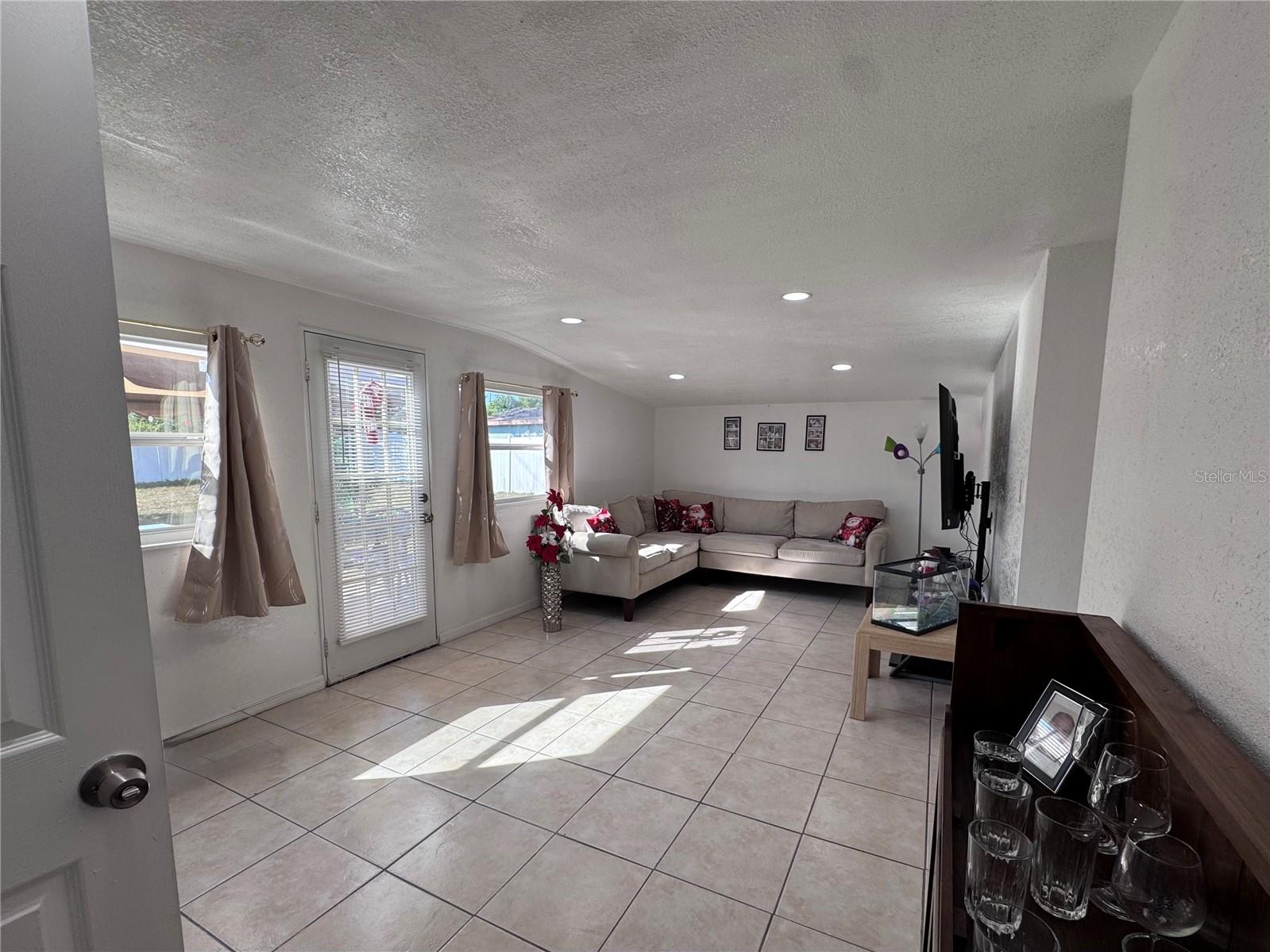 RIDGEWOOD ESTATES ADD 02 RESUB 01 - Residential