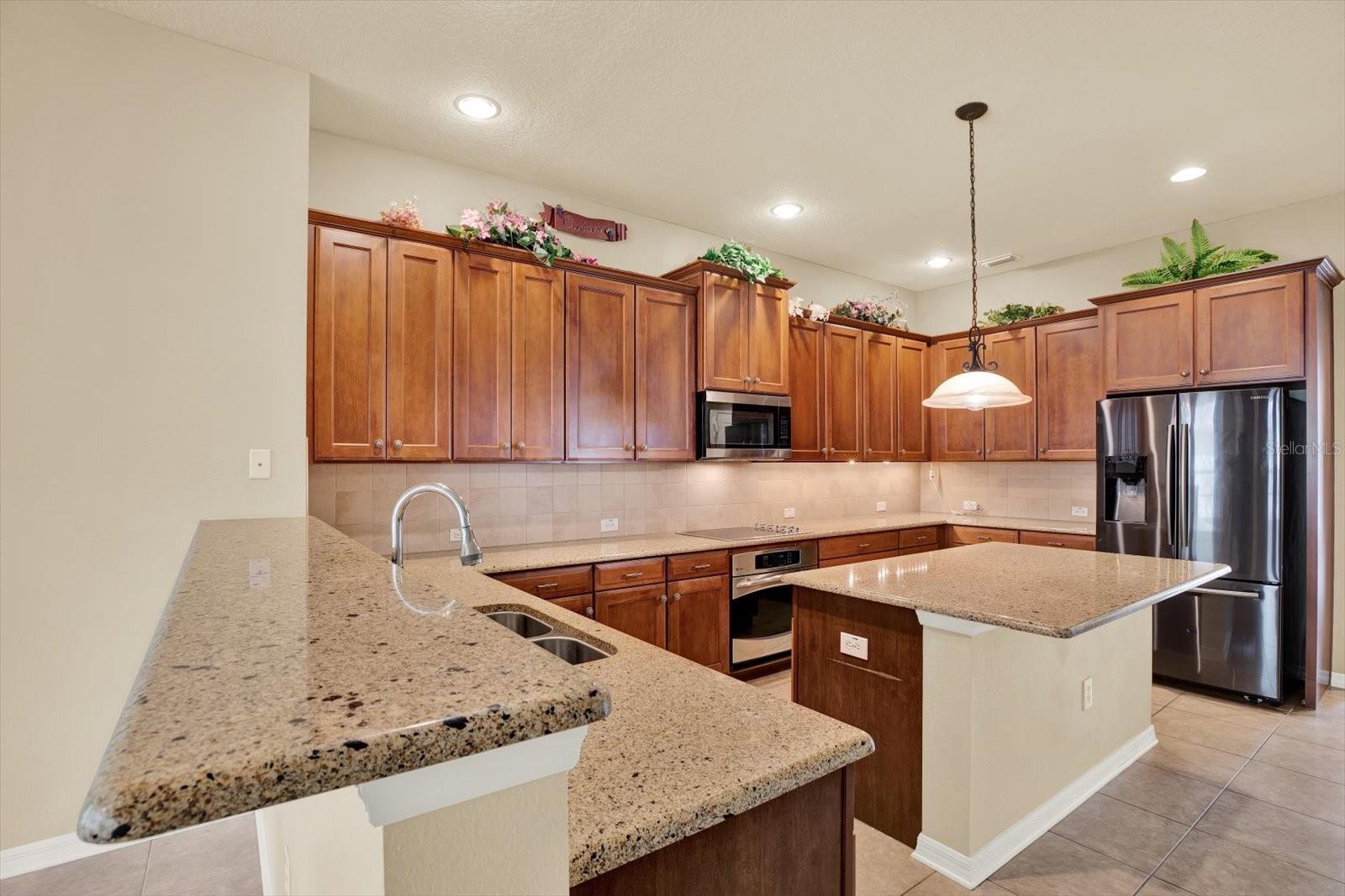 WILDERNESS LAKE PRESERVE - Residential