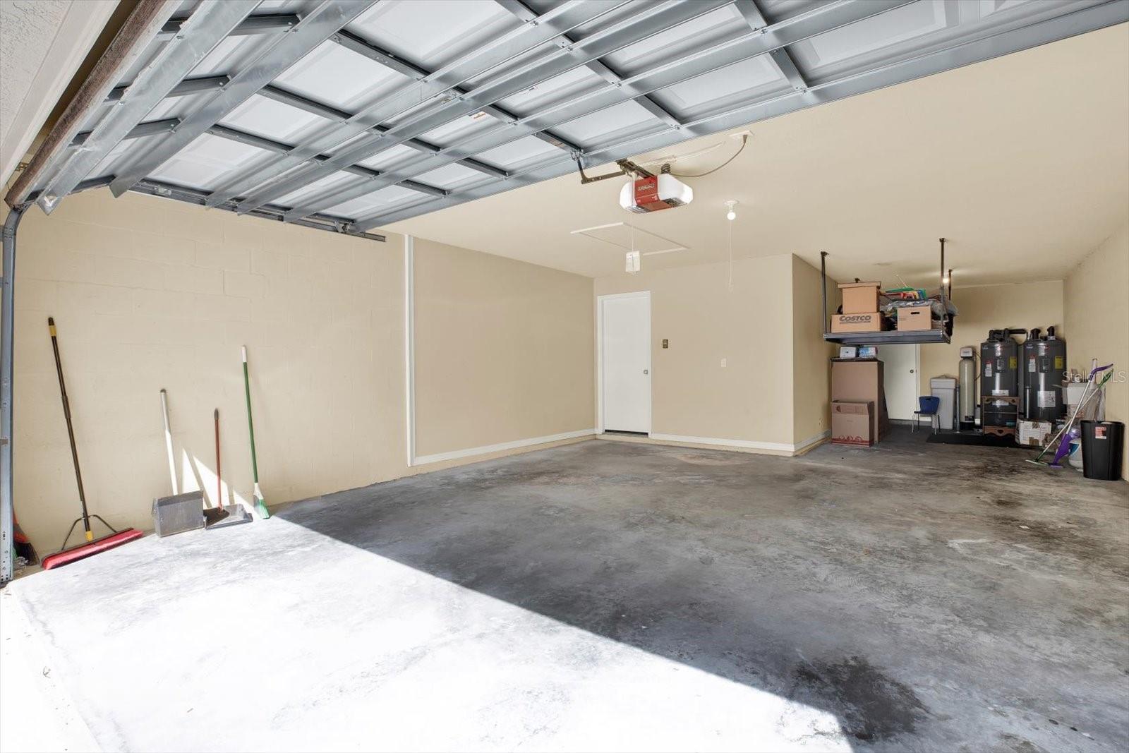 WILDERNESS LAKE PRESERVE - Residential