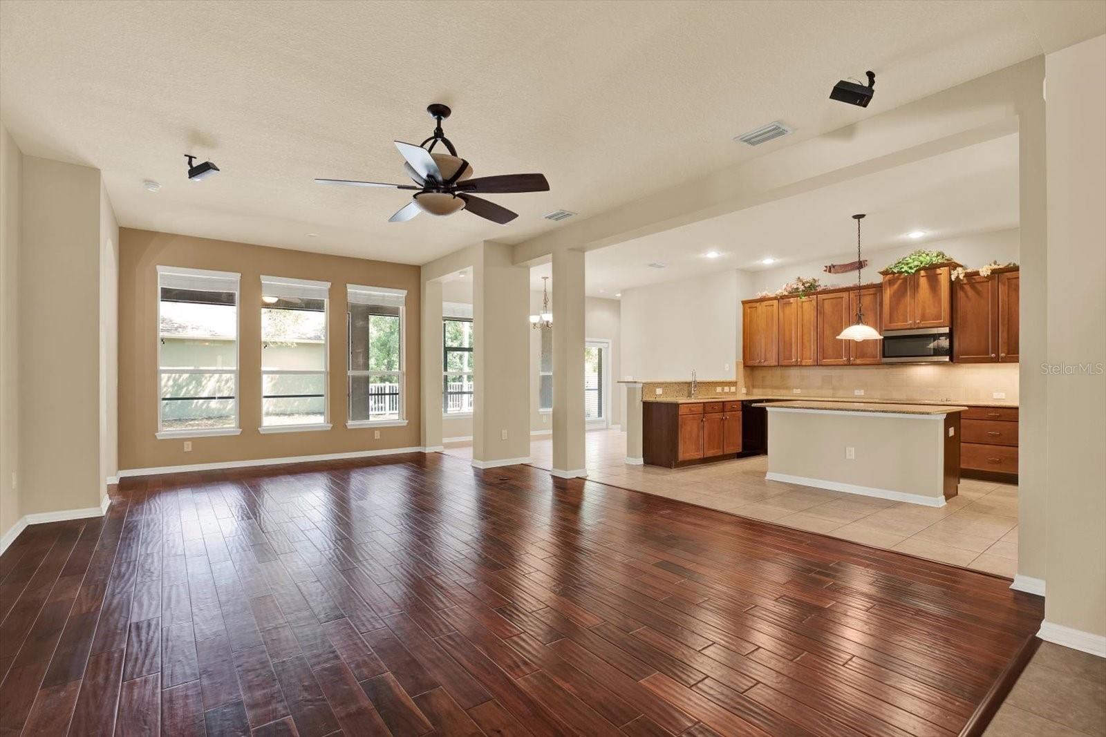 WILDERNESS LAKE PRESERVE - Residential