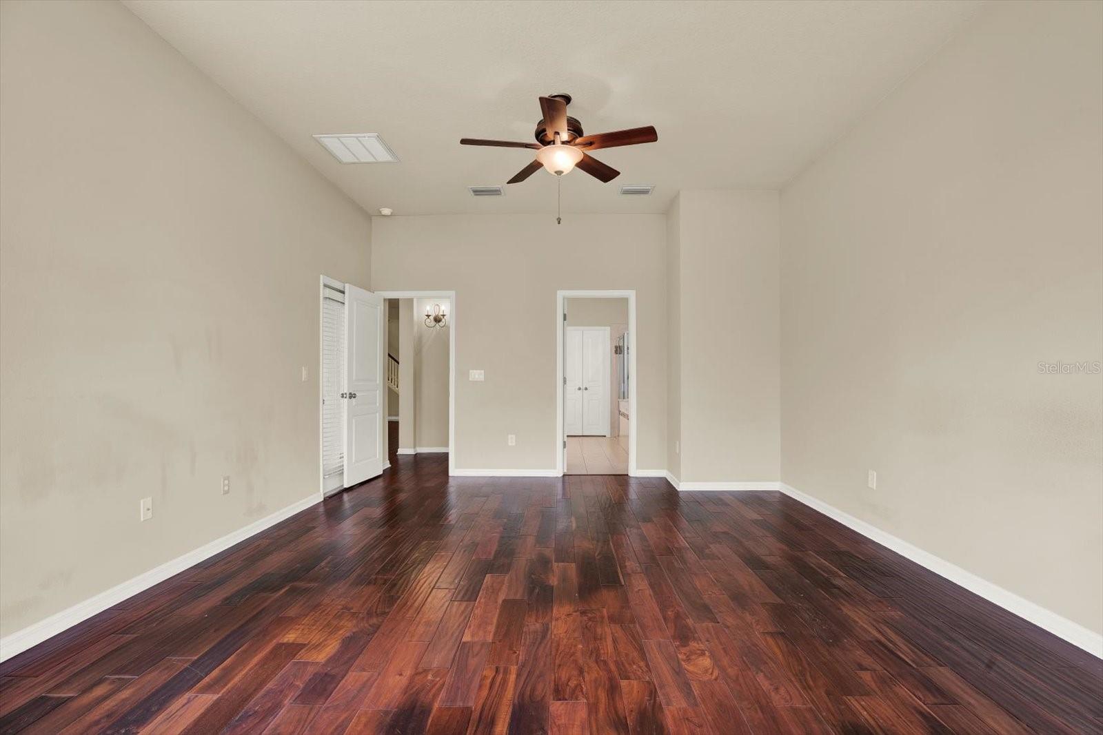 WILDERNESS LAKE PRESERVE - Residential