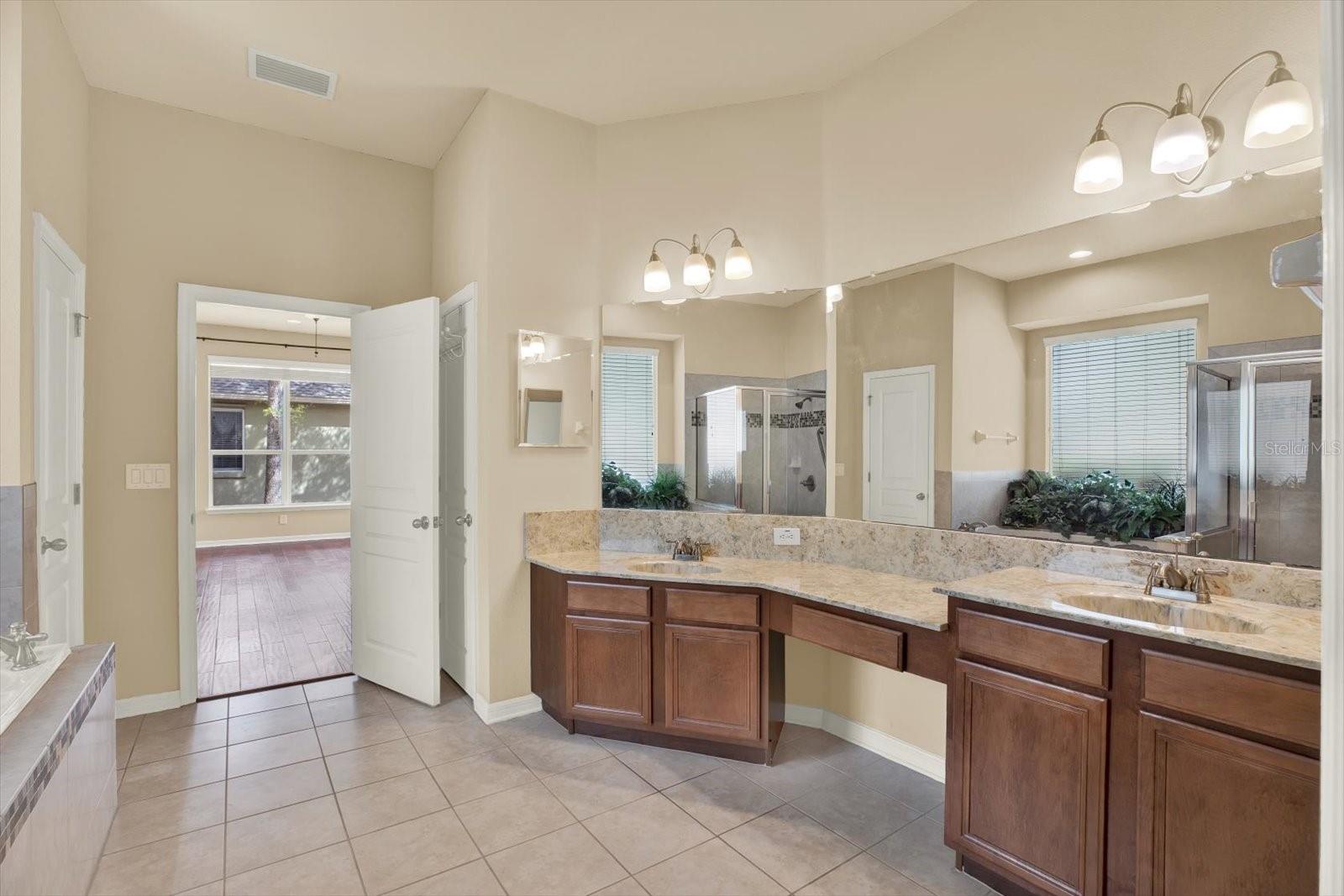 WILDERNESS LAKE PRESERVE - Residential