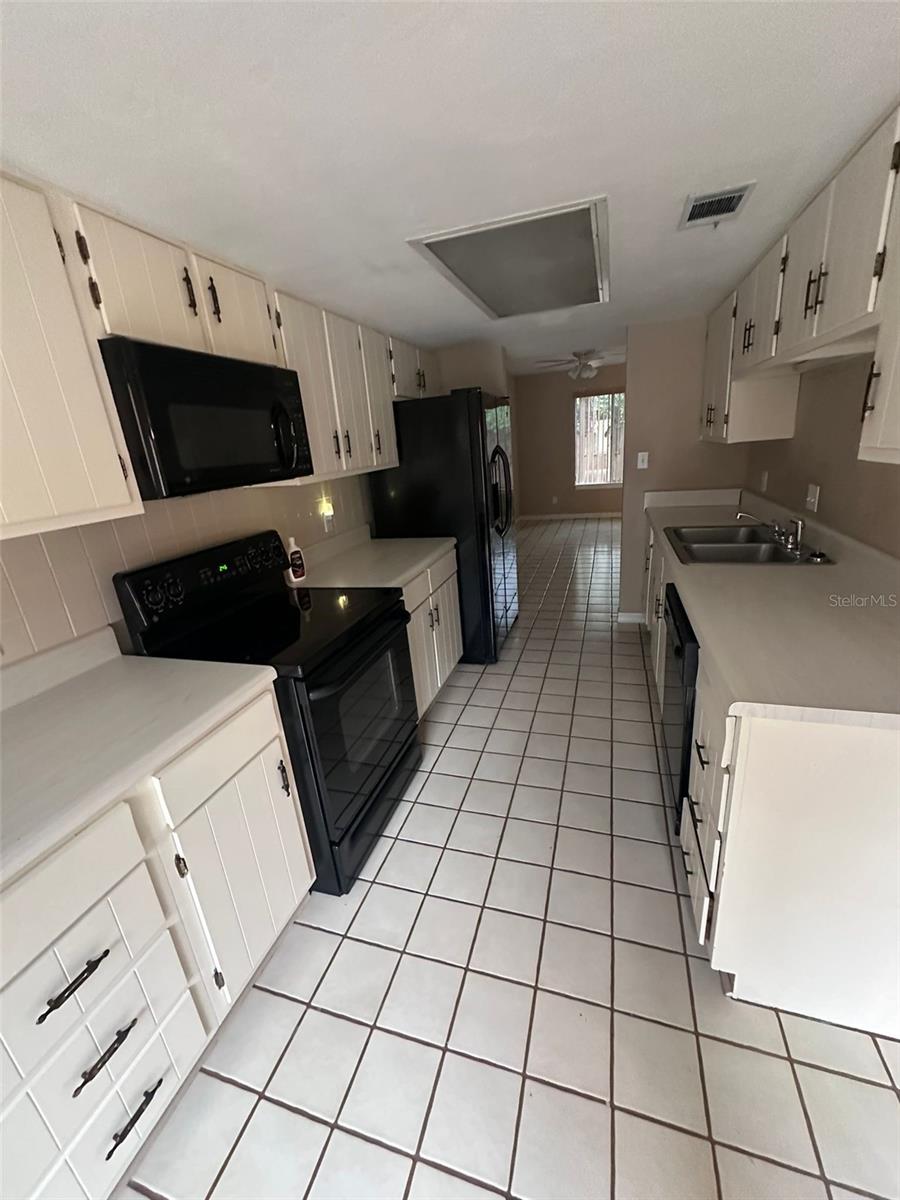 BLAIRSTONE TWNHS - Residential