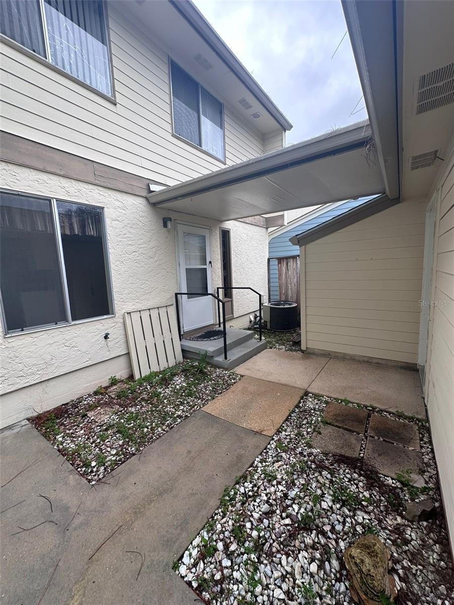 BLAIRSTONE TWNHS - Residential