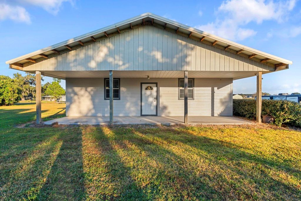 Photo of 3305 Lampp Road, Plant City, FL 33565 (MLS # TB8449245)