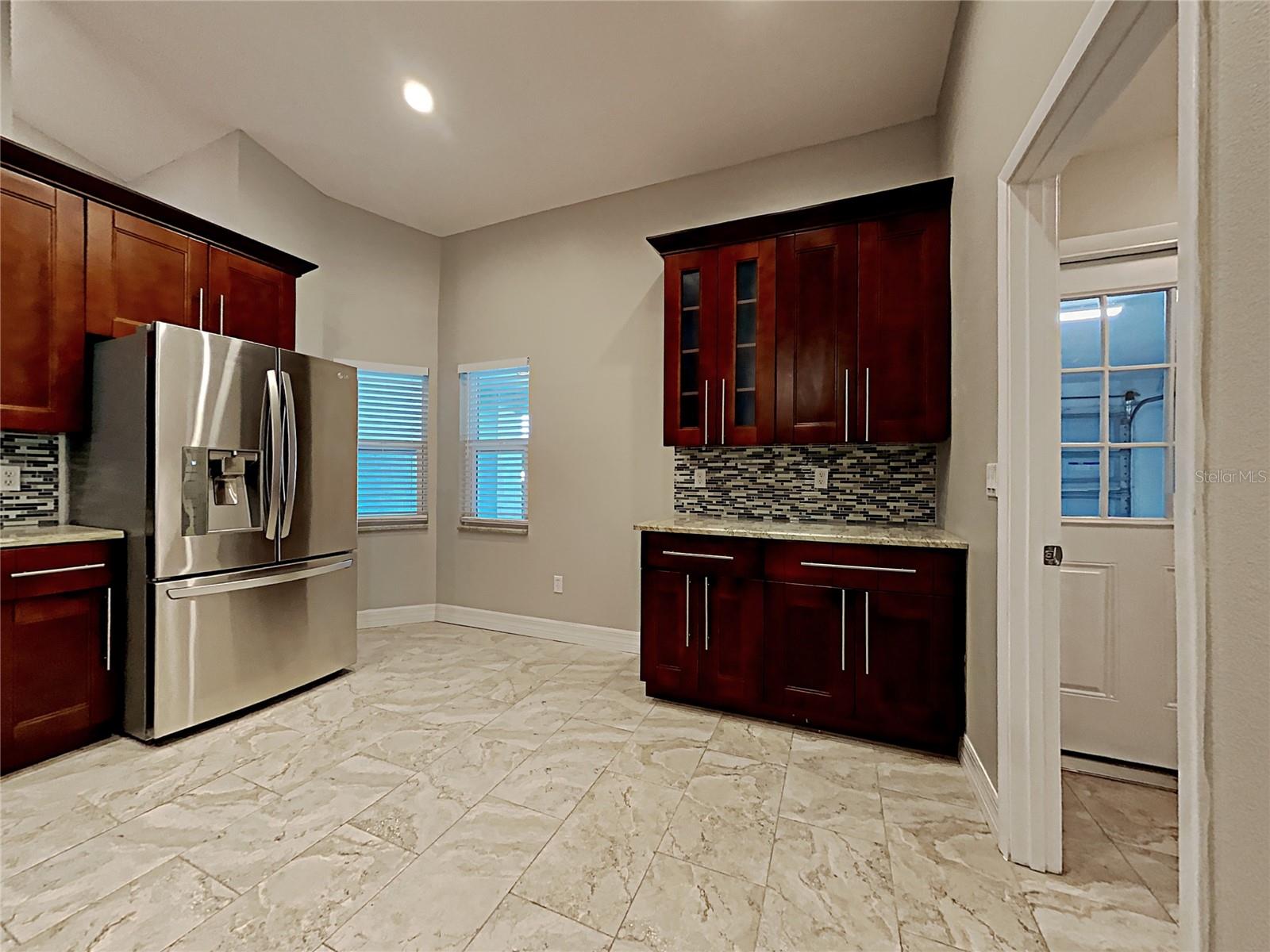 1237 BARMERE LANE