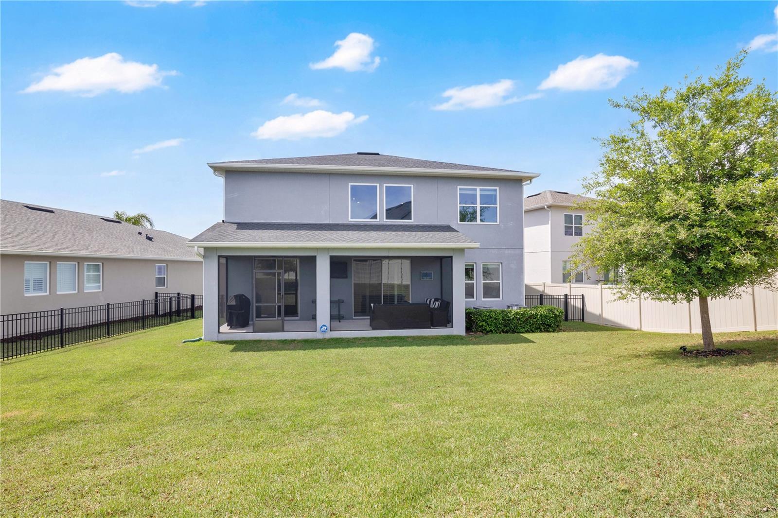 JOHNS LAKE LNDG PH 5 - Residential