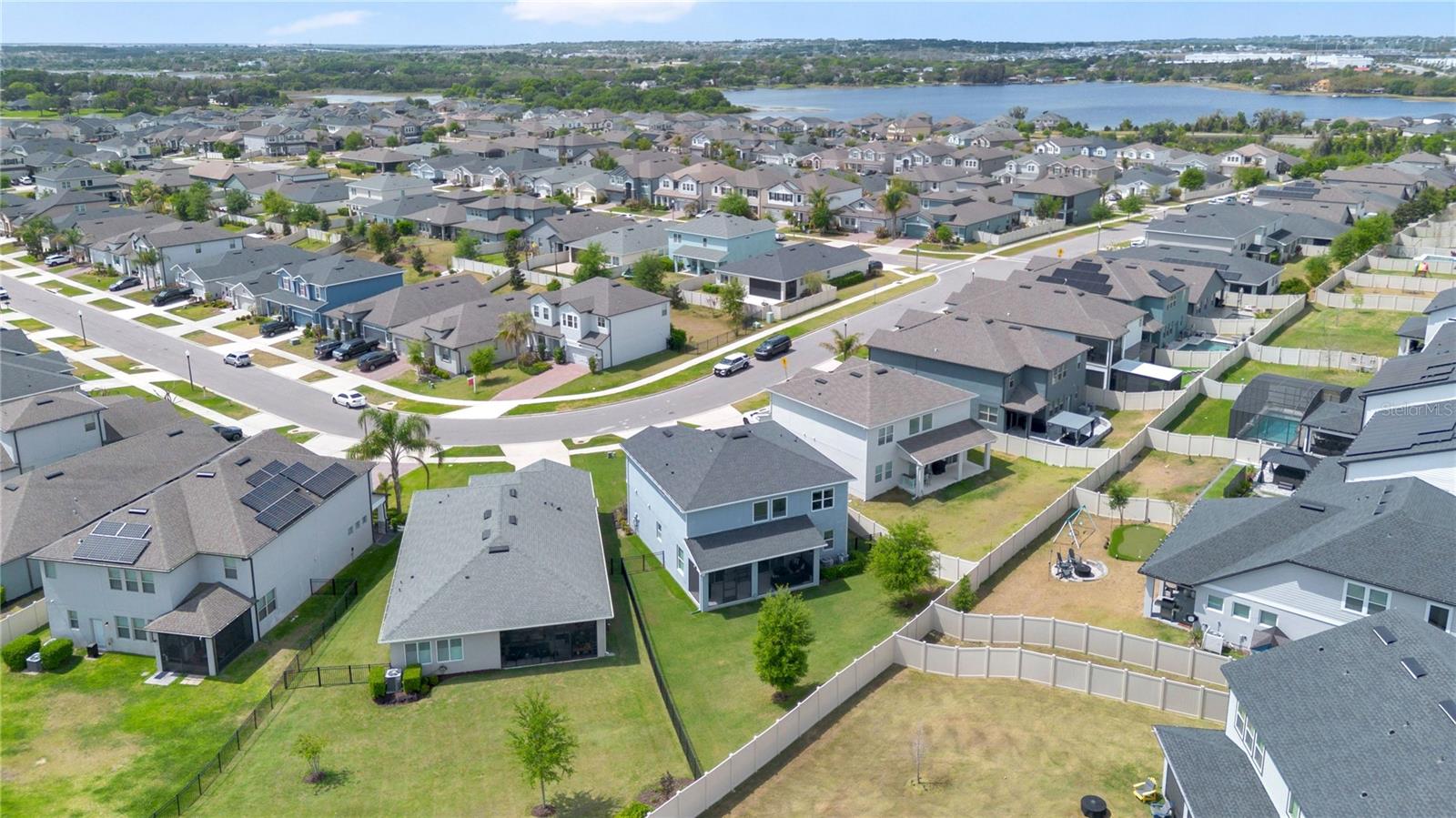 JOHNS LAKE LNDG PH 5 - Residential